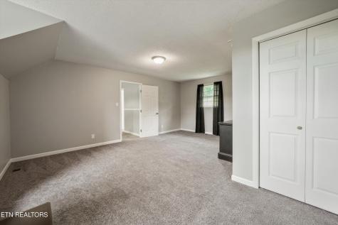 2527 Robinson Drive Louisville TN 37777