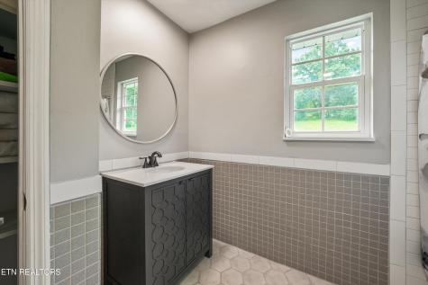 2527 Robinson Drive Louisville TN 37777