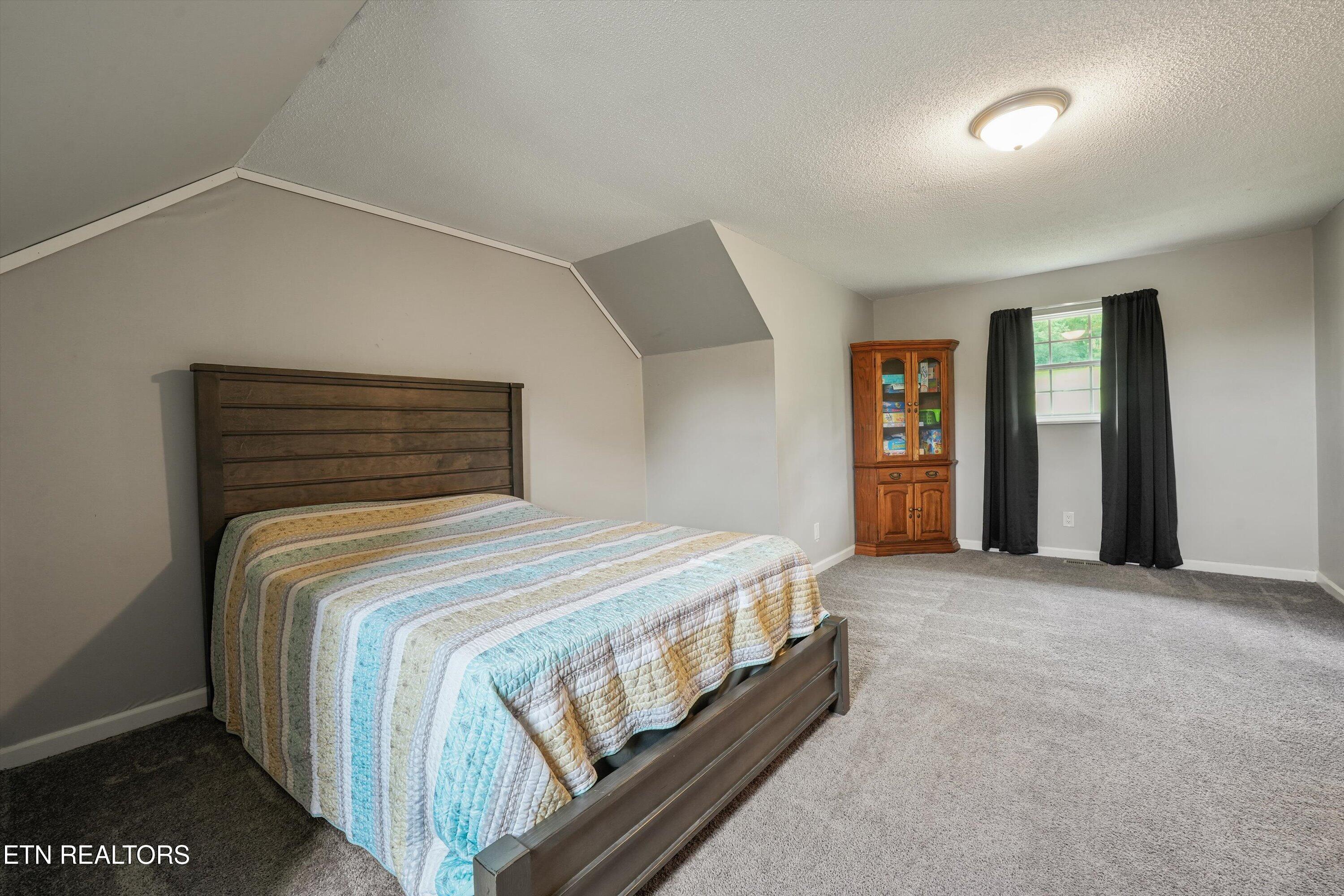 2527 Robinson Drive Louisville TN 37777
