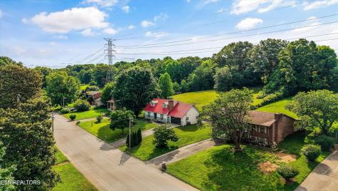 2527 Robinson Drive Louisville TN 37777