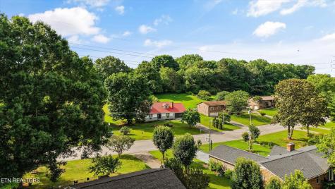 2527 Robinson Drive Louisville TN 37777