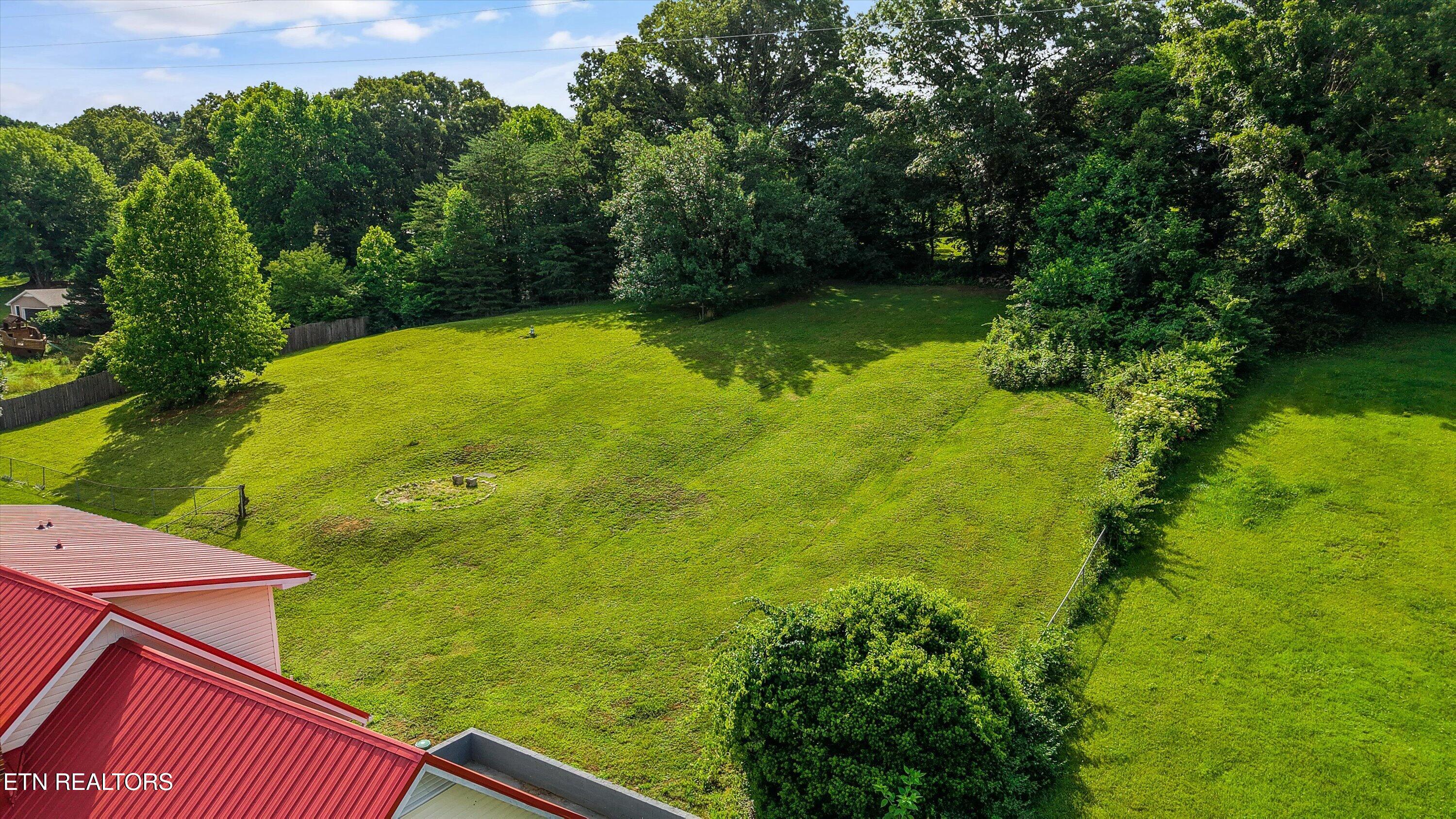 2527 Robinson Drive Louisville TN 37777