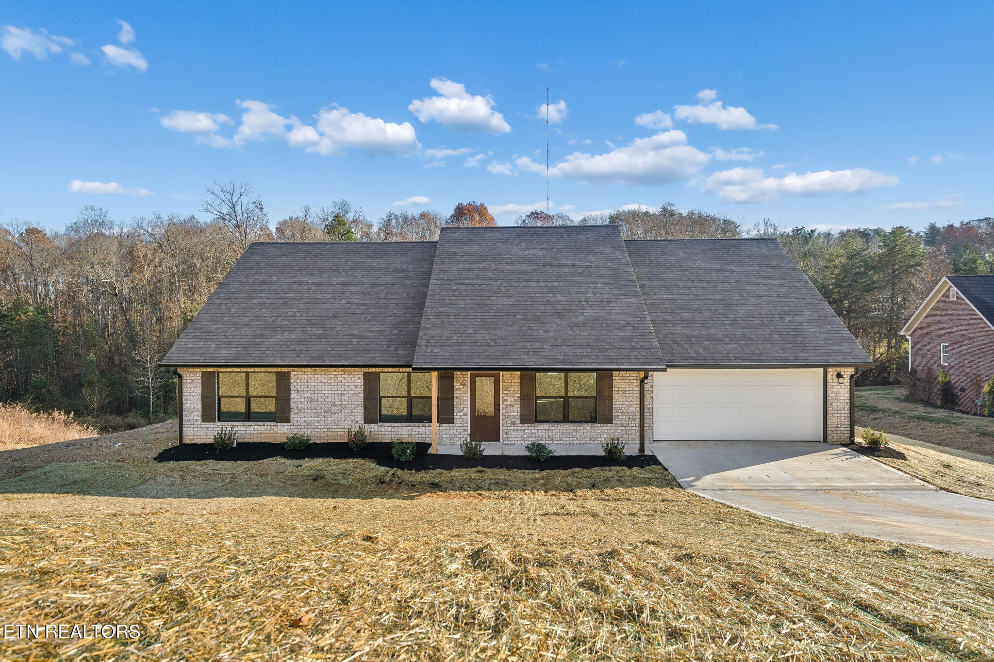 370 Flora Drive Lenoir City TN 37771