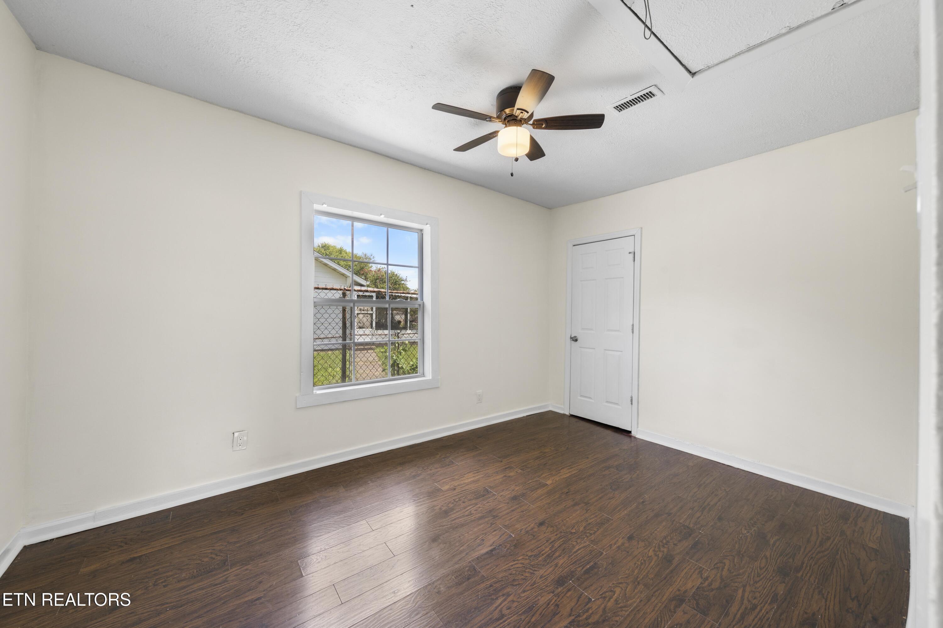 1716 Beaumont Avenue Knoxville TN 37921
