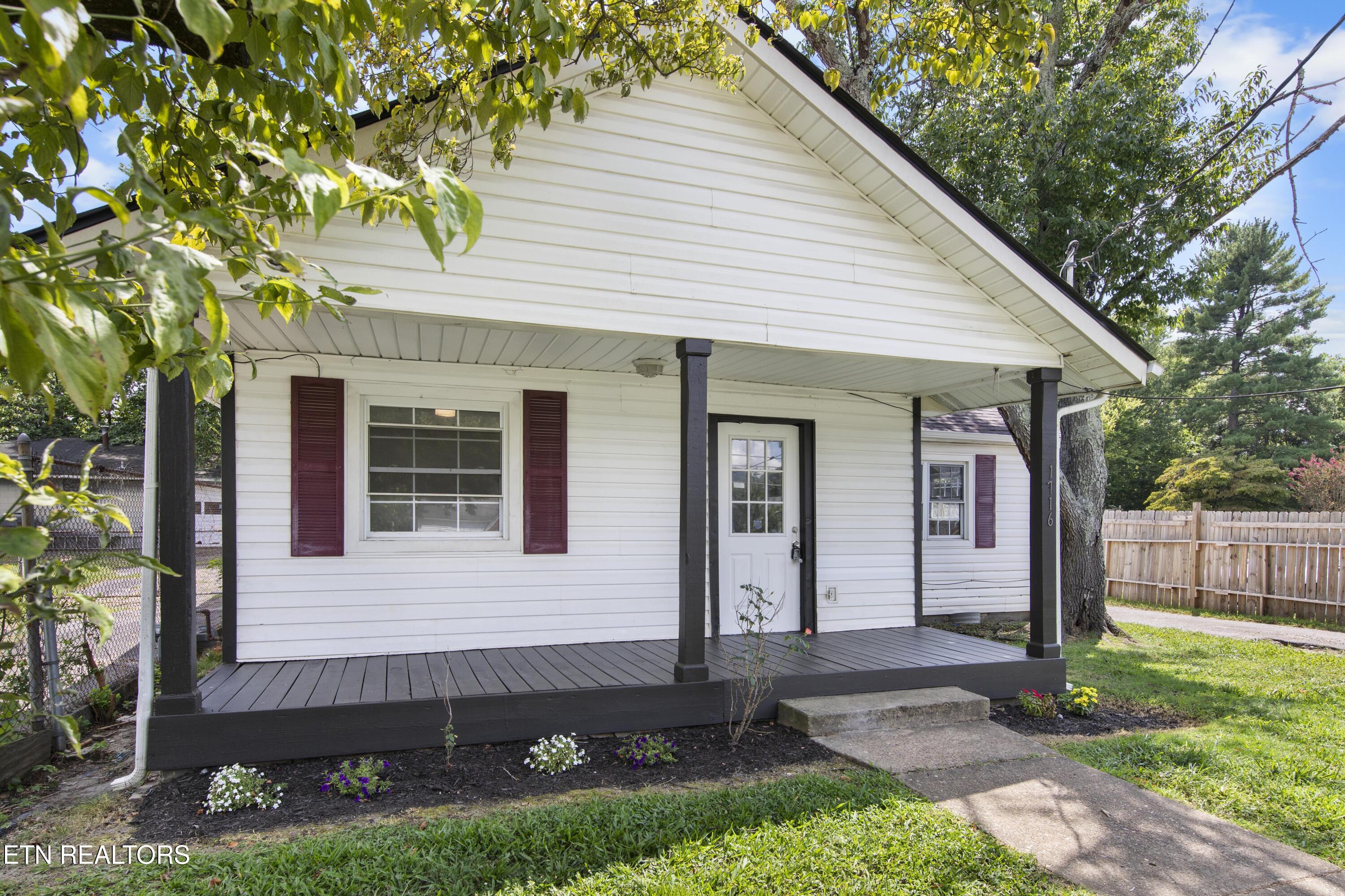 1716 Beaumont Avenue Knoxville TN 37921