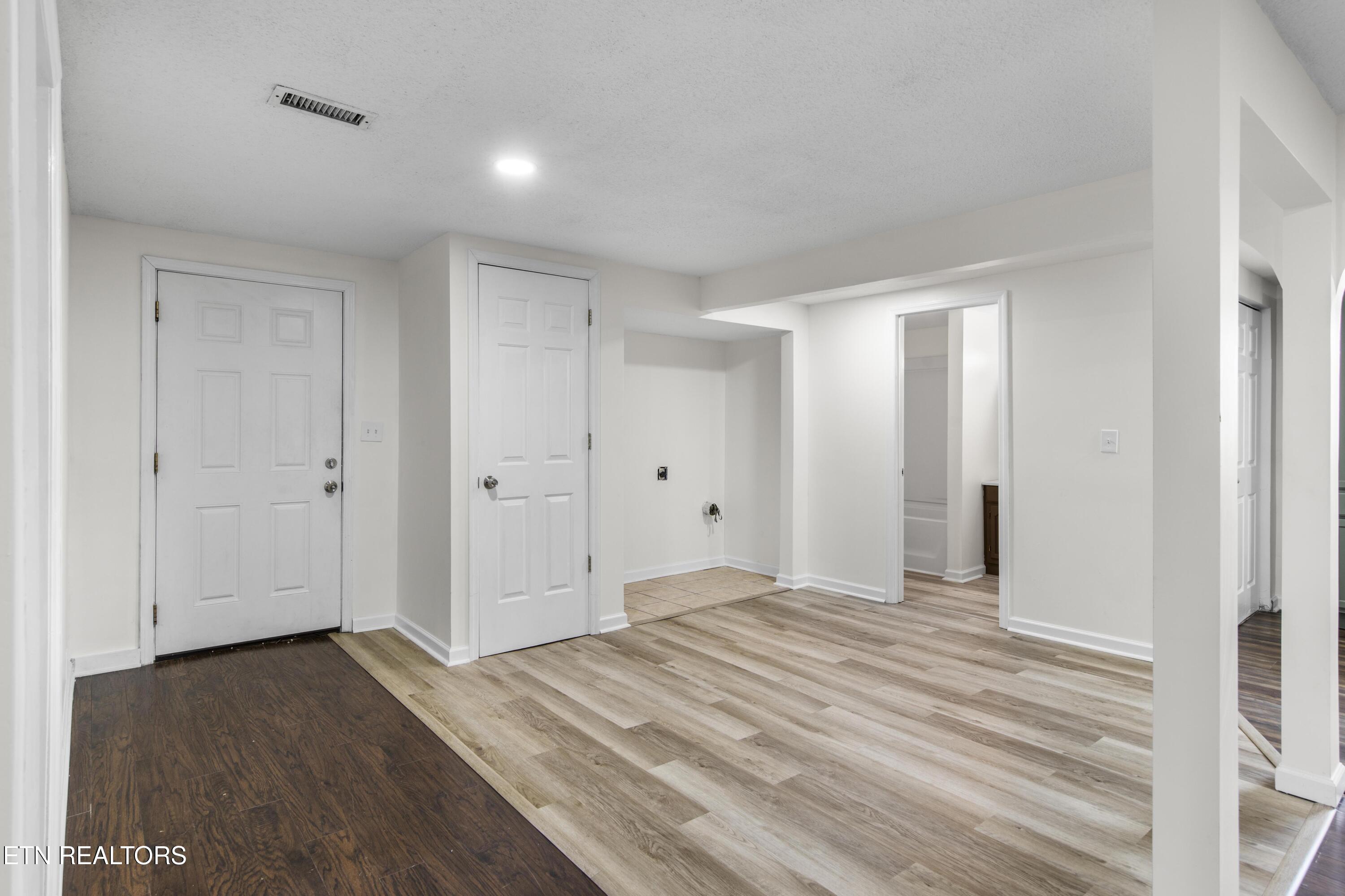 1716 Beaumont Avenue Knoxville TN 37921