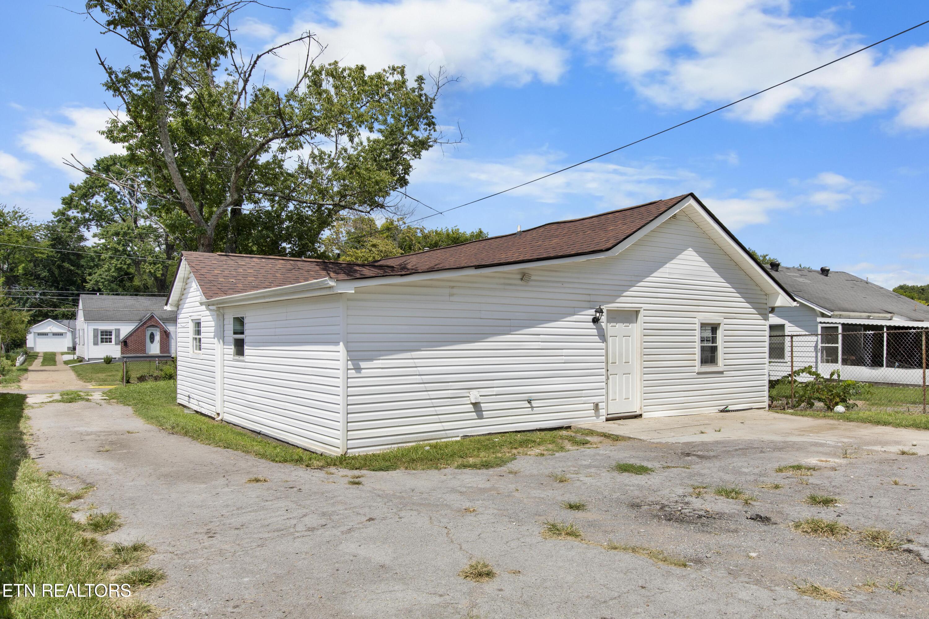 1716 Beaumont Avenue Knoxville TN 37921