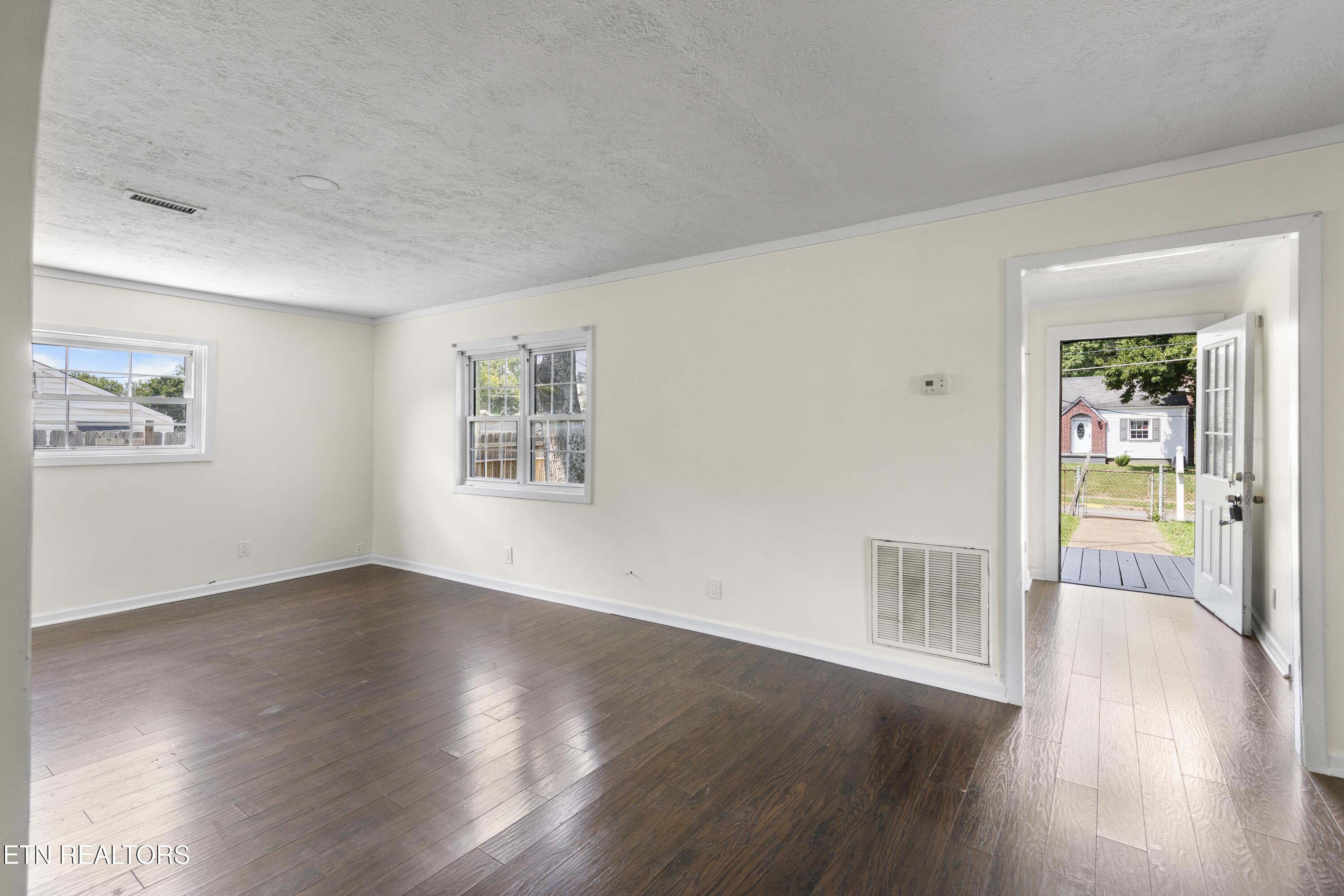 1716 Beaumont Avenue Knoxville TN 37921
