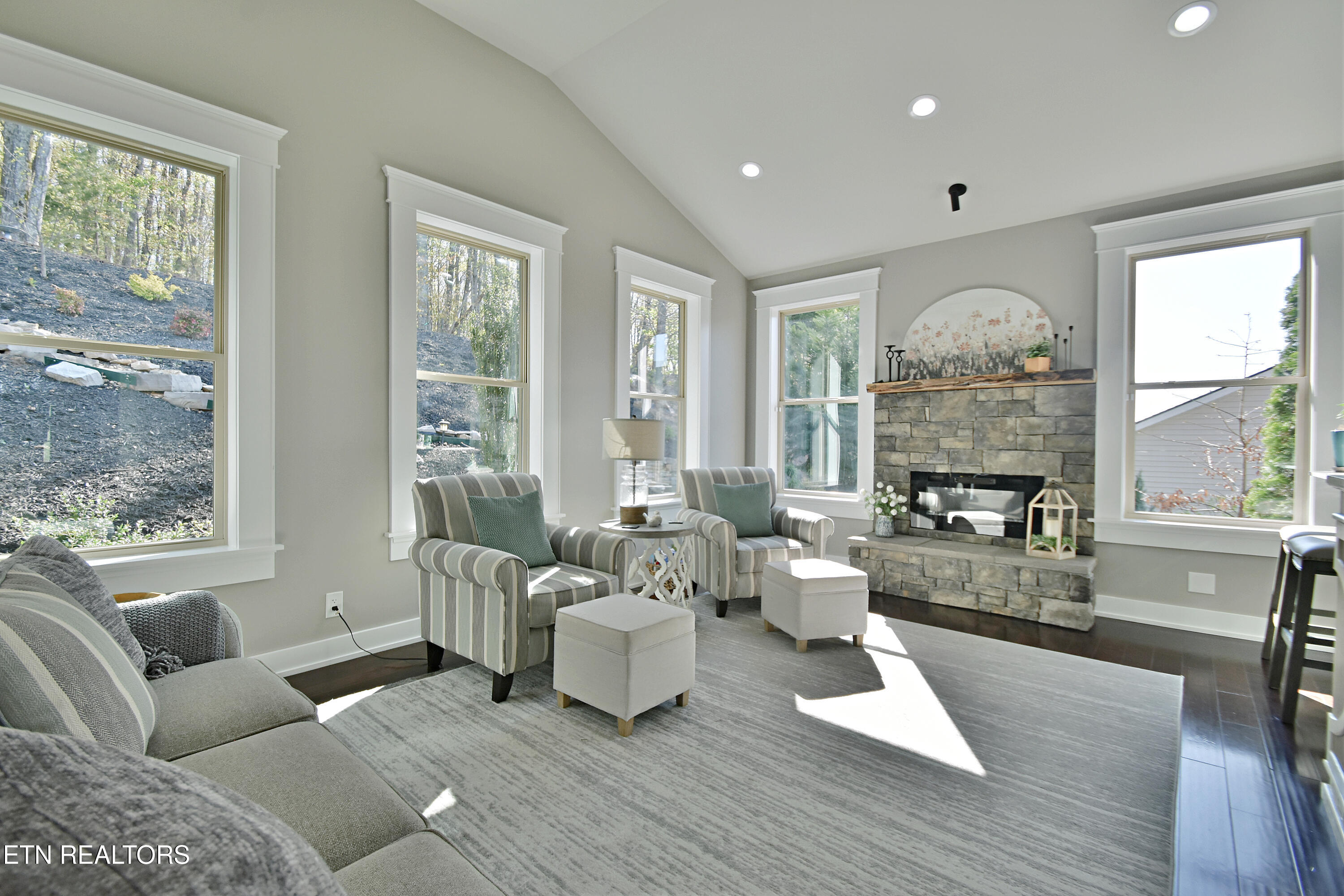 3066 Oakwood Hills Lane Knoxville TN 37931