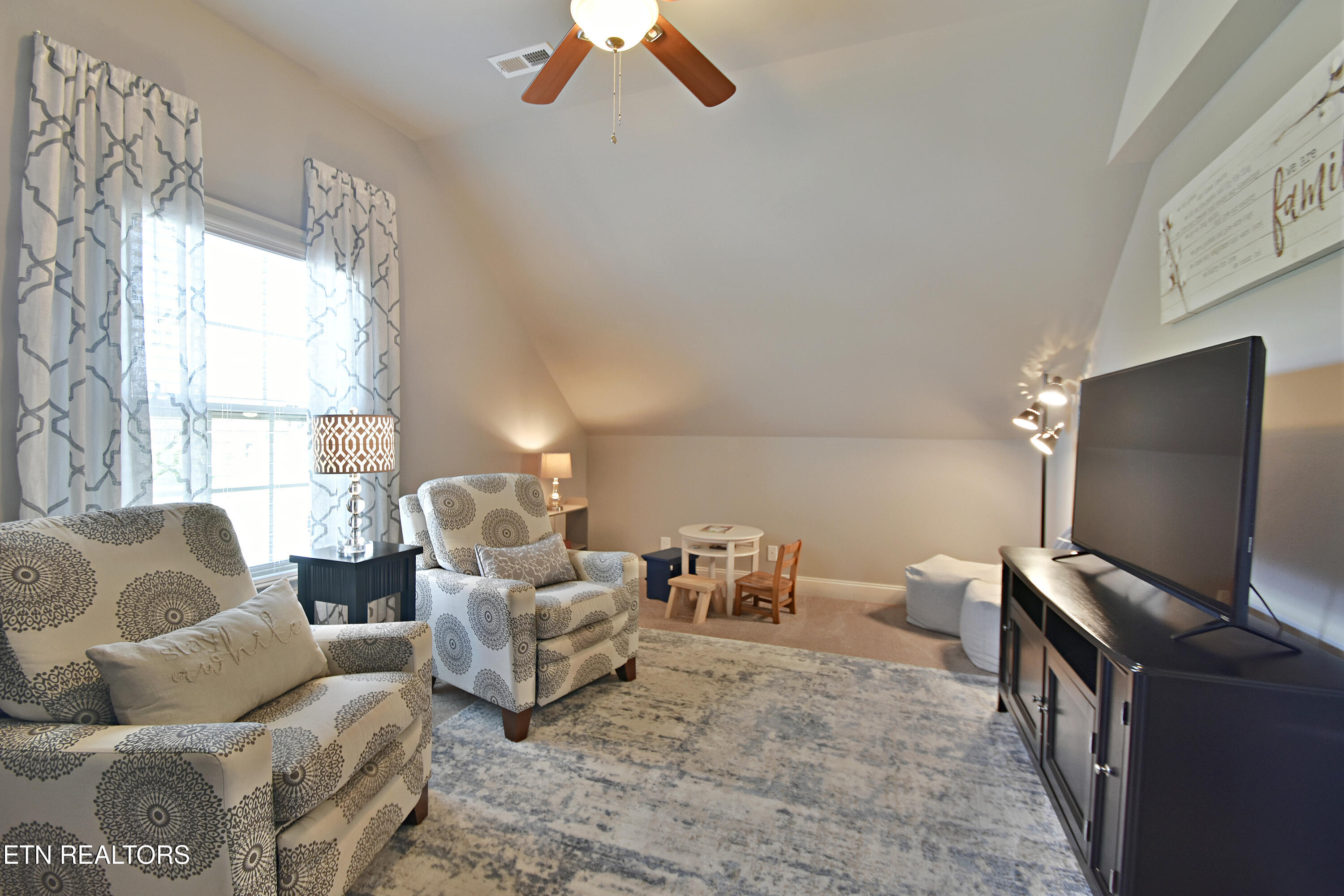 3066 Oakwood Hills Lane Knoxville TN 37931