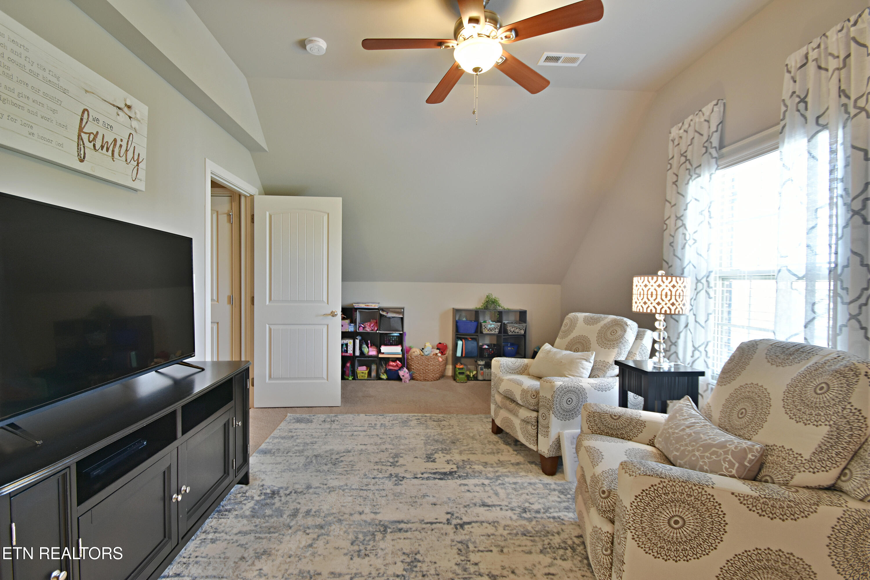 3066 Oakwood Hills Lane Knoxville TN 37931