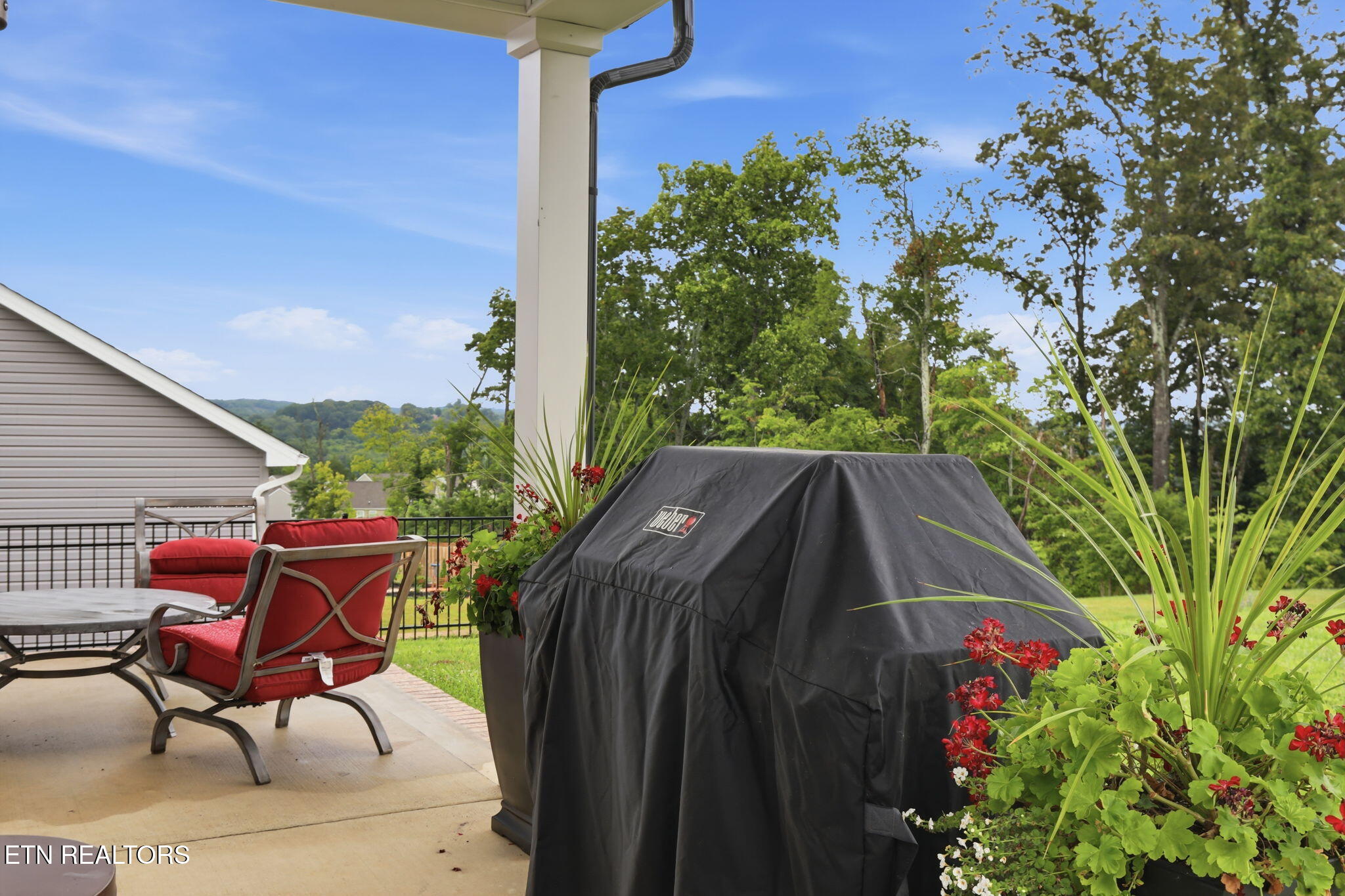 389 Sugar Maple Trail Lenoir City TN 37771