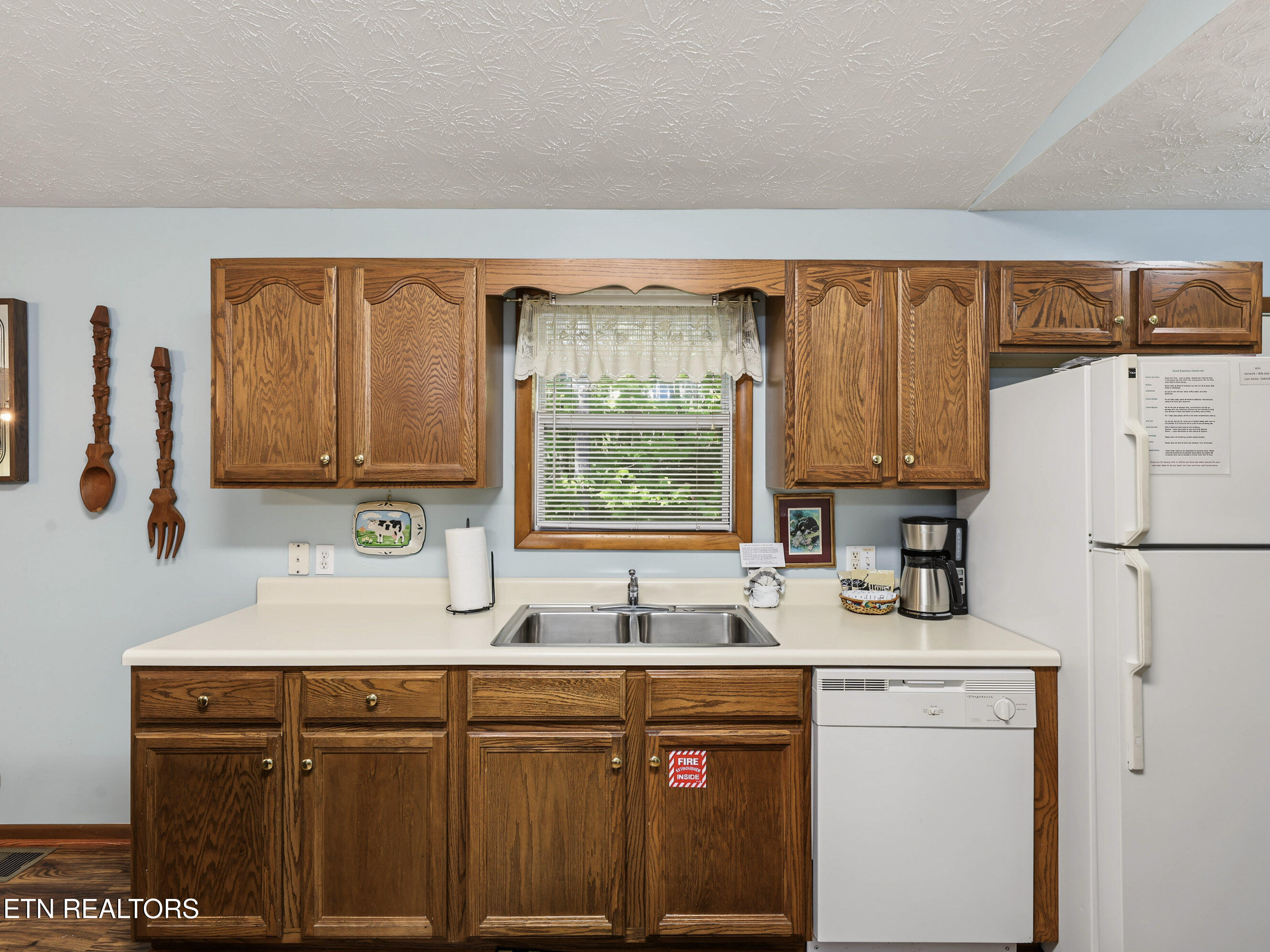 1533 Honey Bee Cove Way Pigeon Forge TN 37863