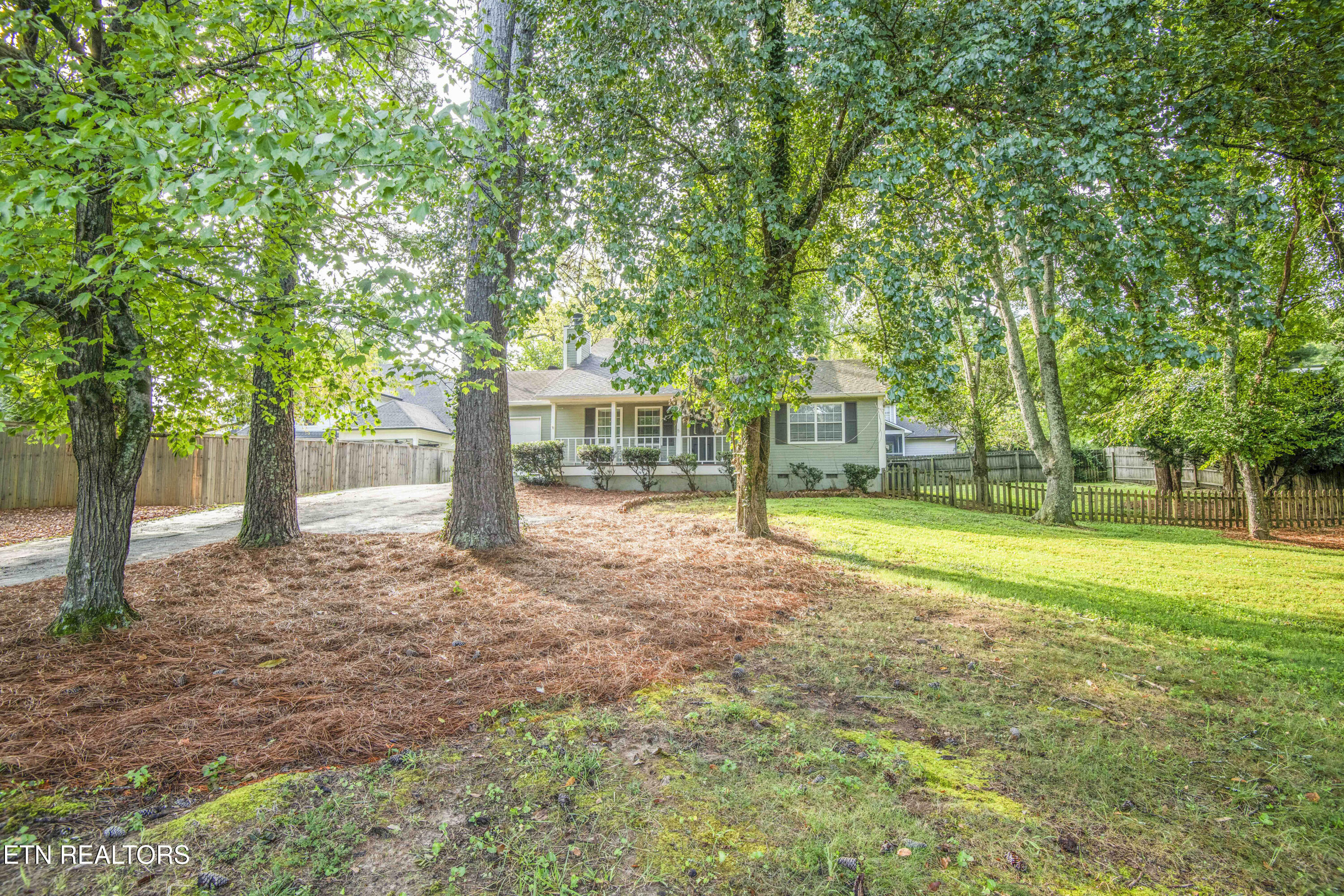 6812 Westland Drive Knoxville TN 37919
