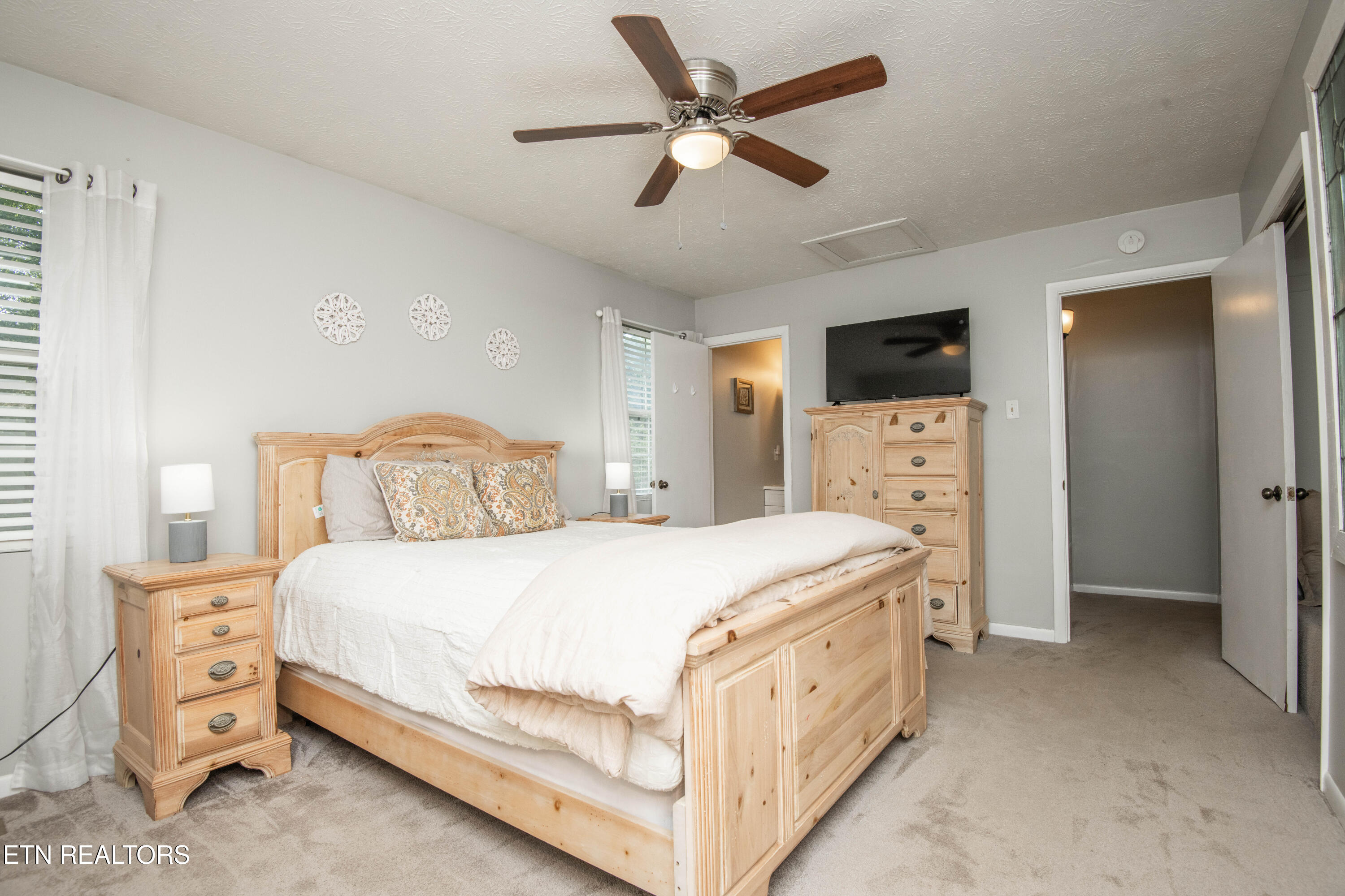 6812 Westland Drive Knoxville TN 37919