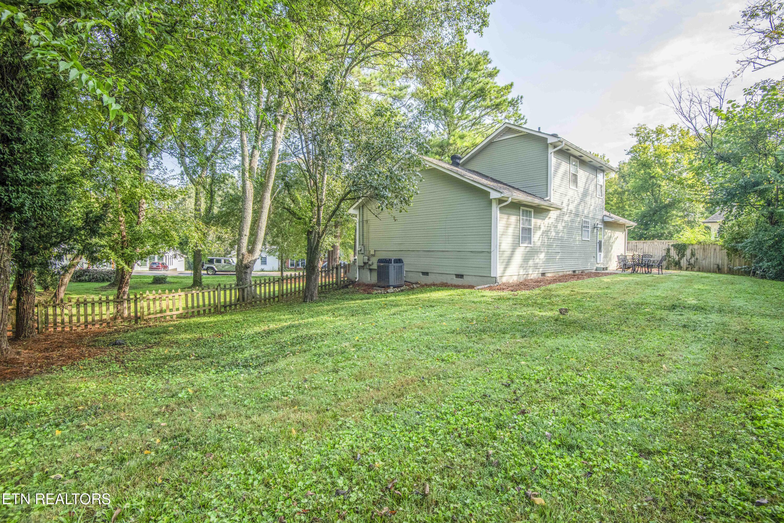 6812 Westland Drive Knoxville TN 37919