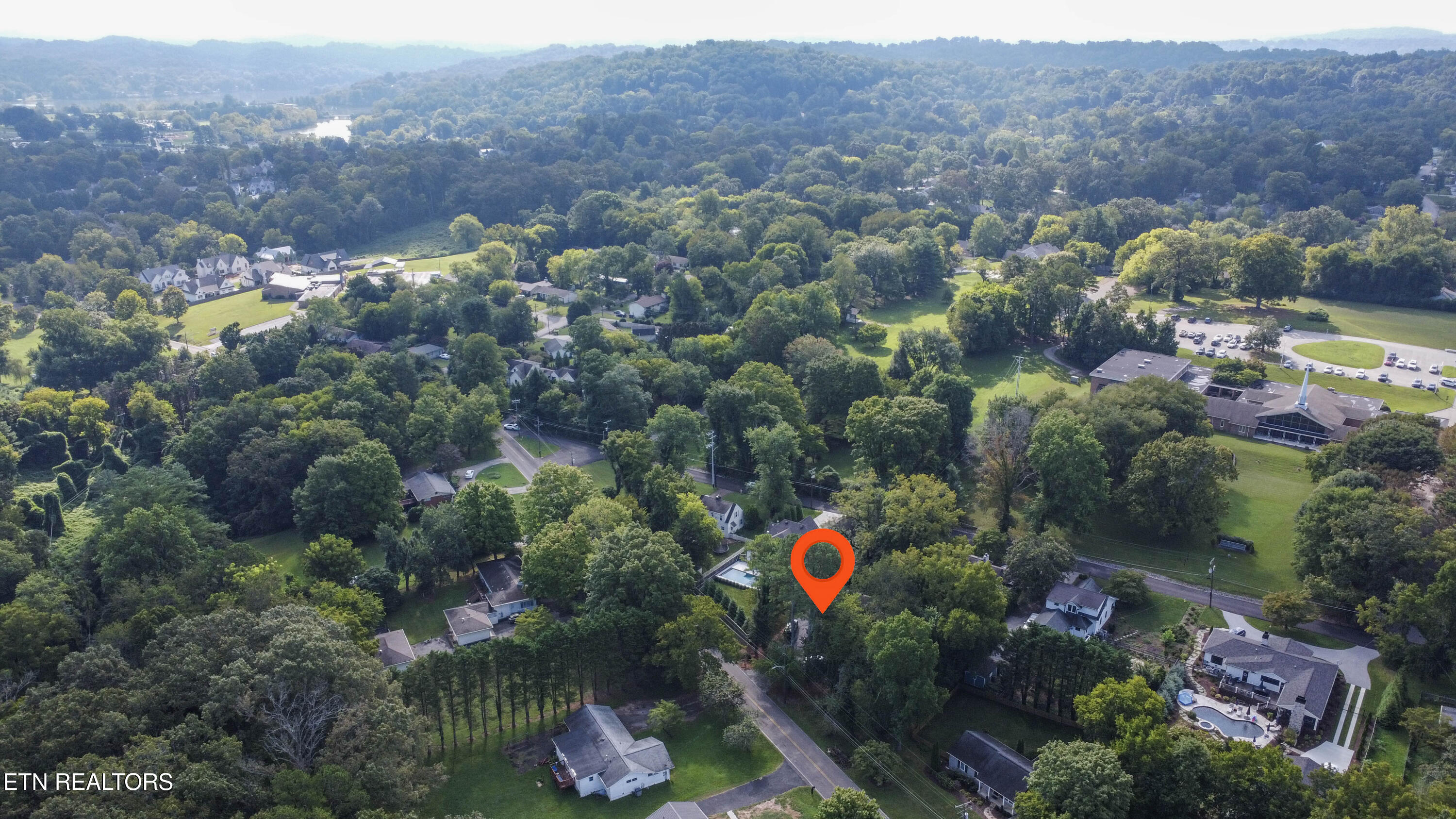 6812 Westland Drive Knoxville TN 37919