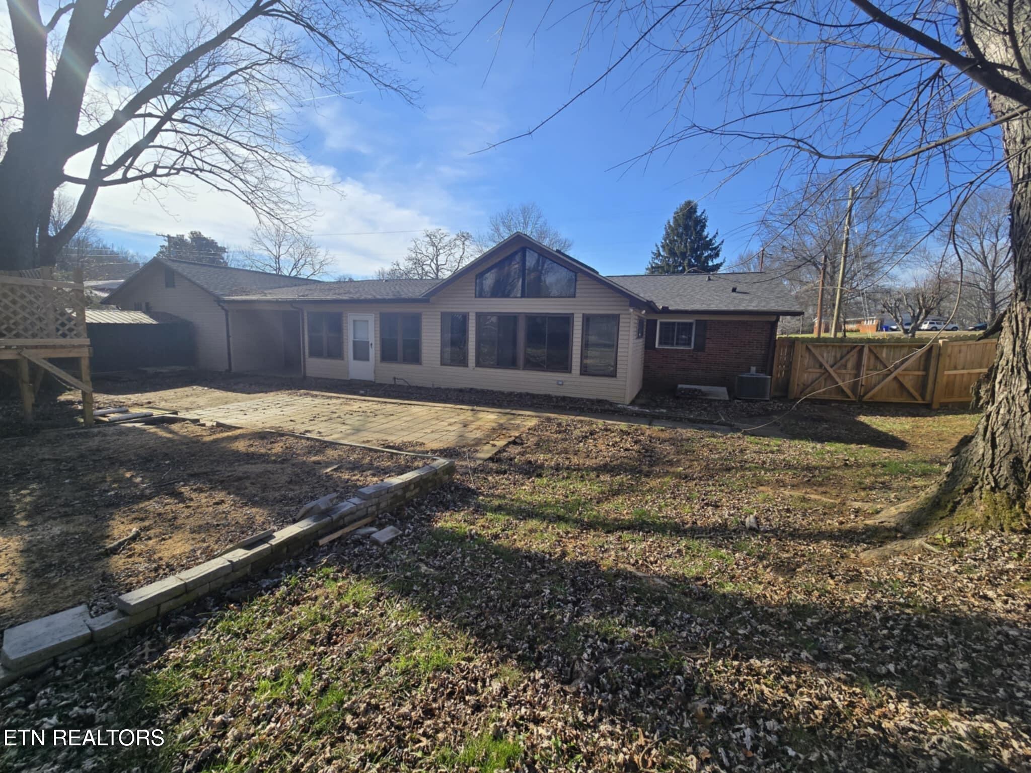 1873 Hugh Drive Morristown TN 37813