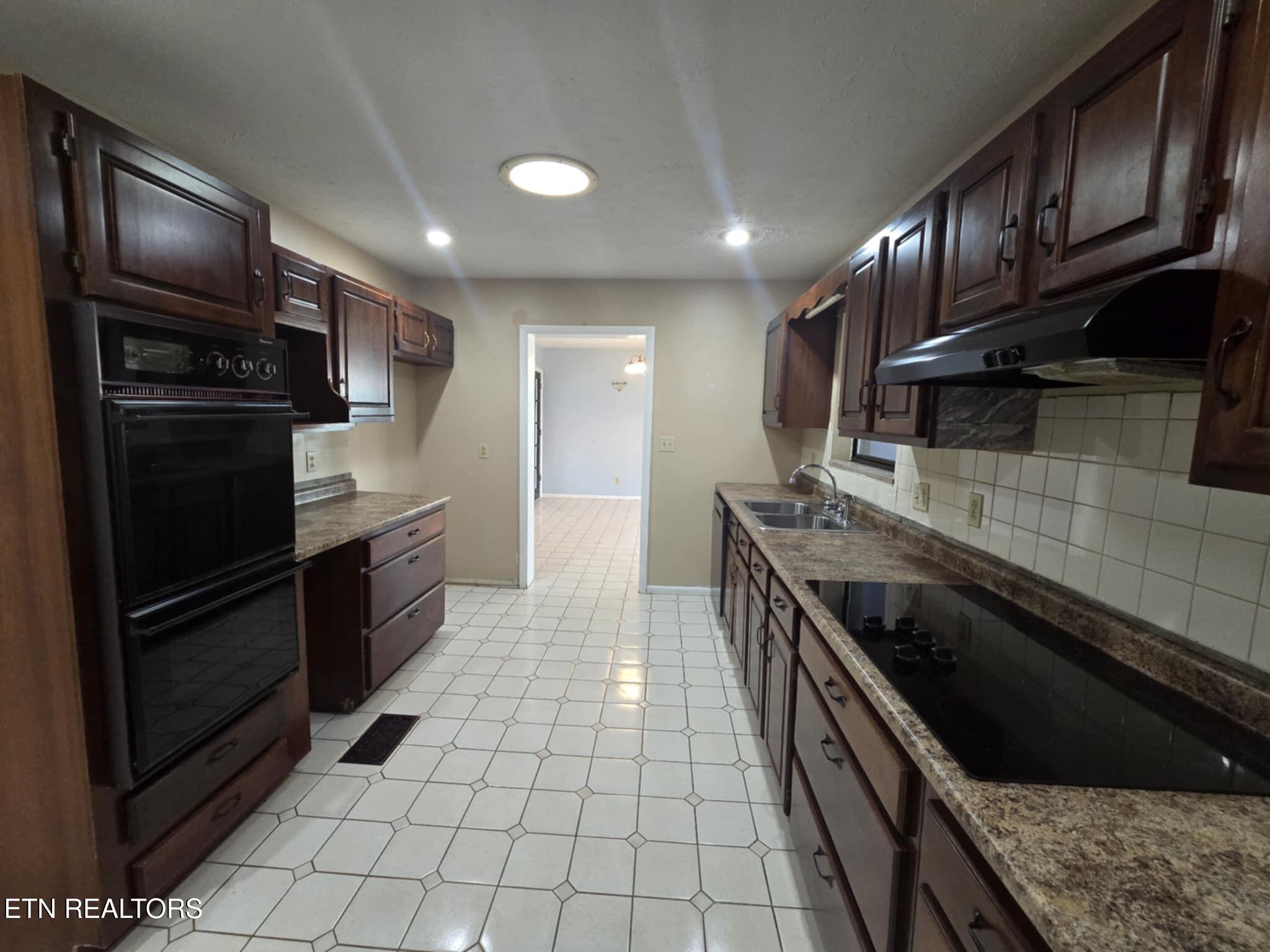 1873 Hugh Drive Morristown TN 37813