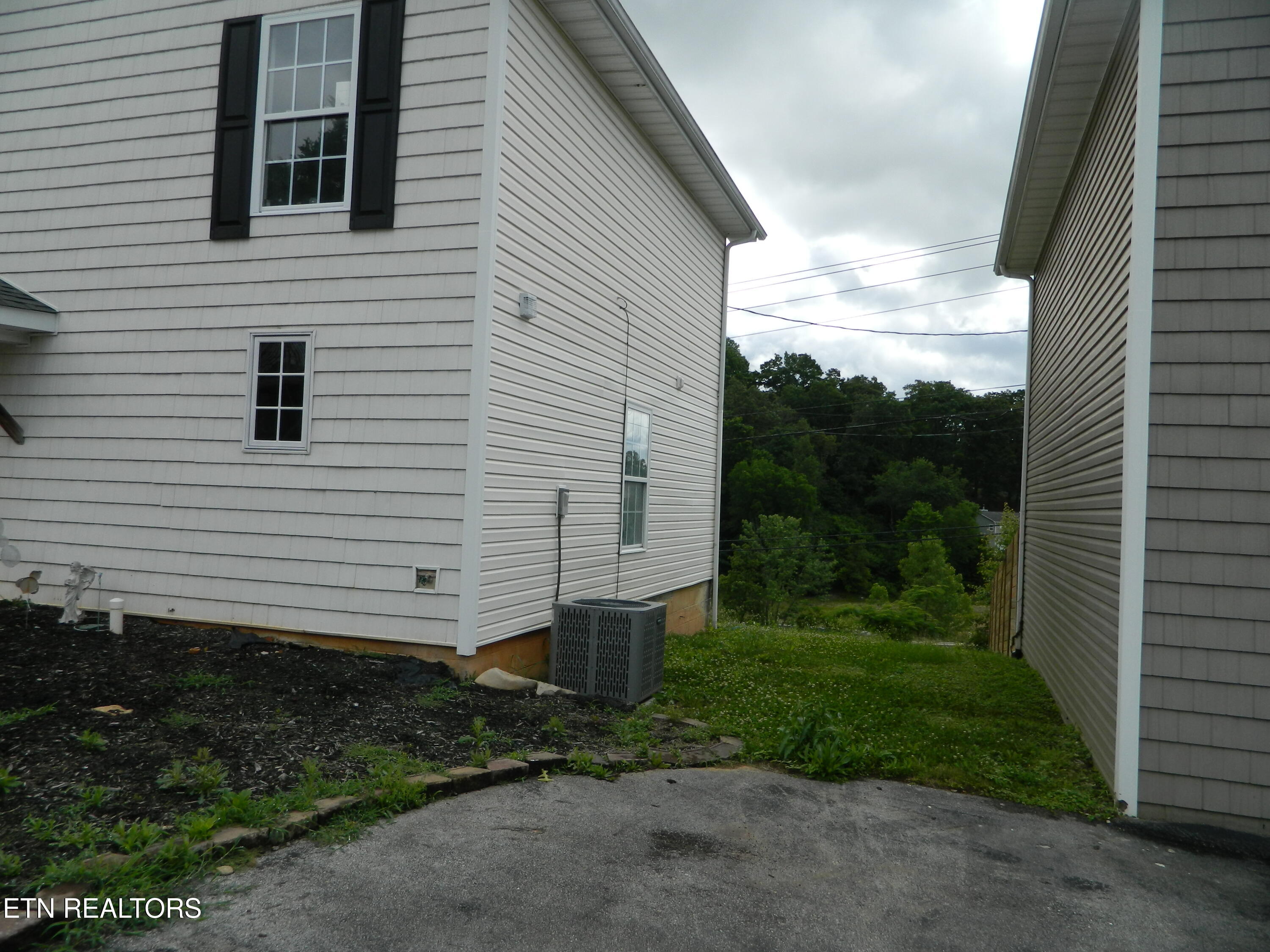 130 Roberts Ridge Rutledge TN 37861