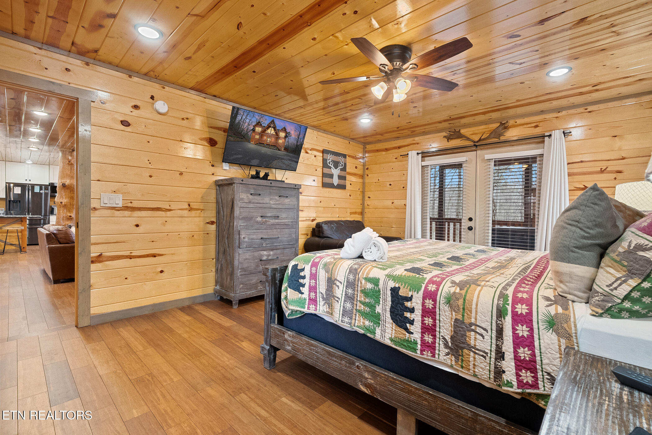 1041 Vista Drive Gatlinburg TN 37738