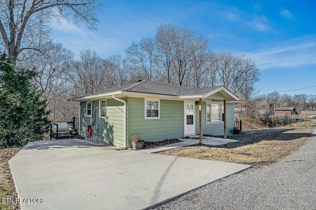 94 Cummins Court Celina TN 38551