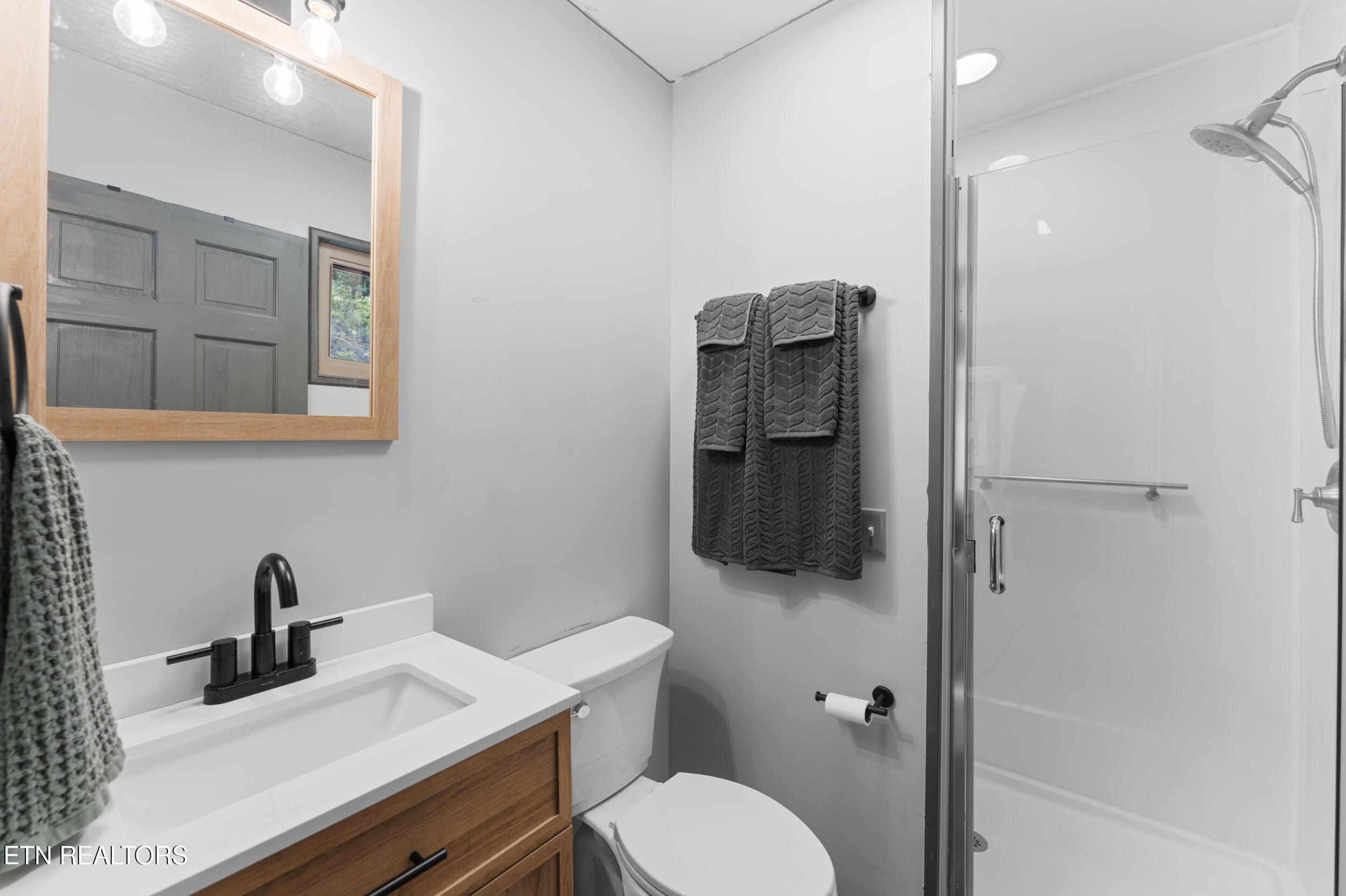 2792 Happy Hollow Road Sevierville TN 37862