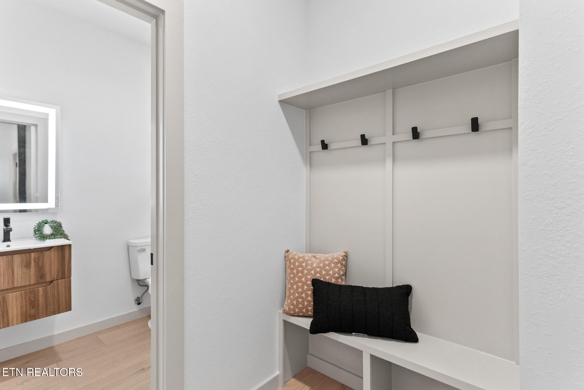 4916 Skyview Drive Knoxville TN 37917