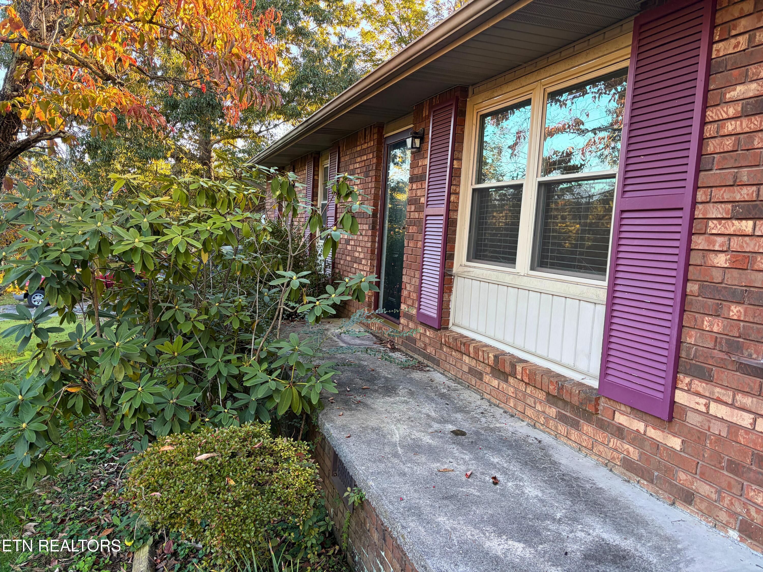 5828 Wooded Acres Drive Knoxville TN 37921