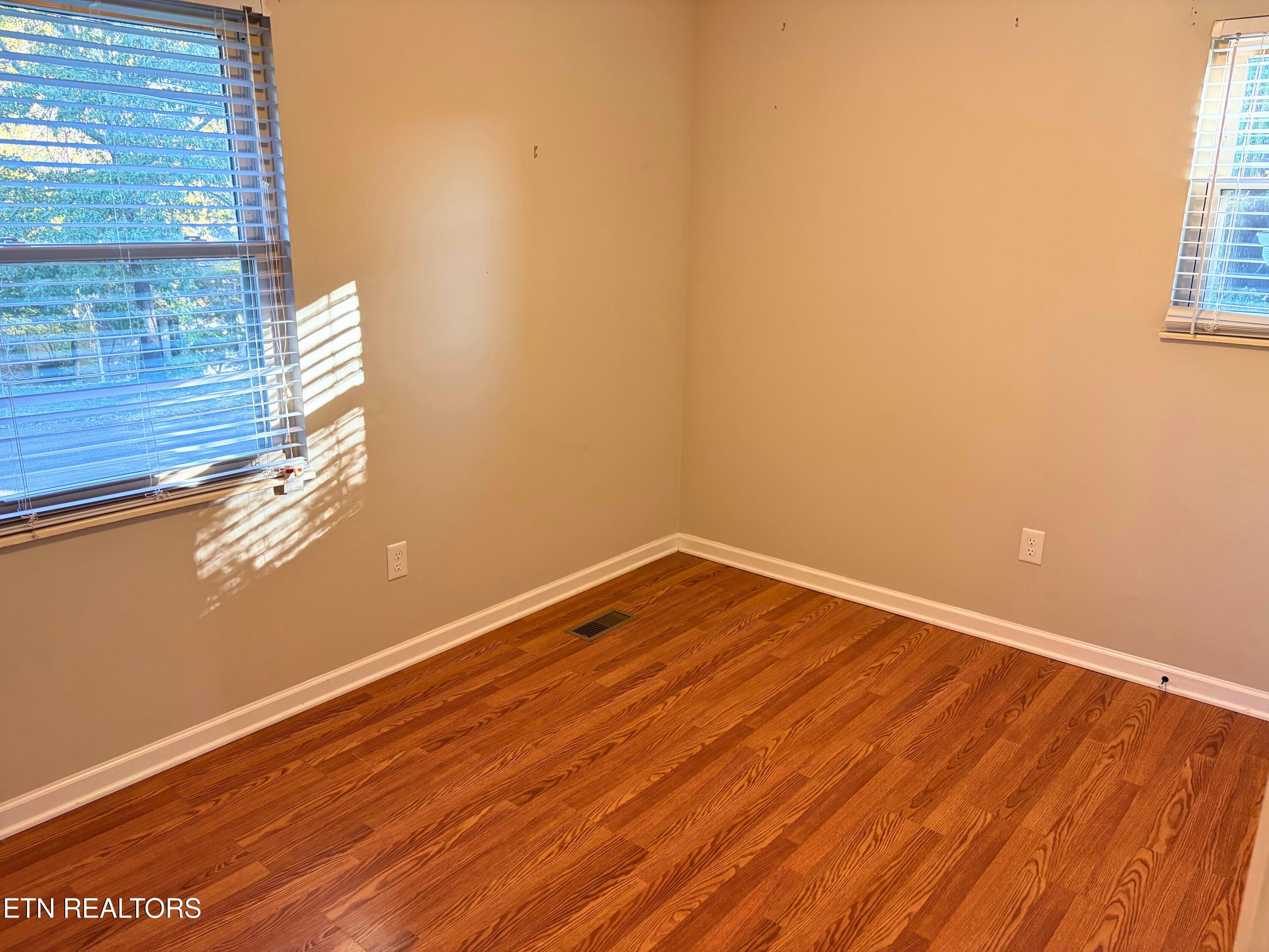 5828 Wooded Acres Drive Knoxville TN 37921