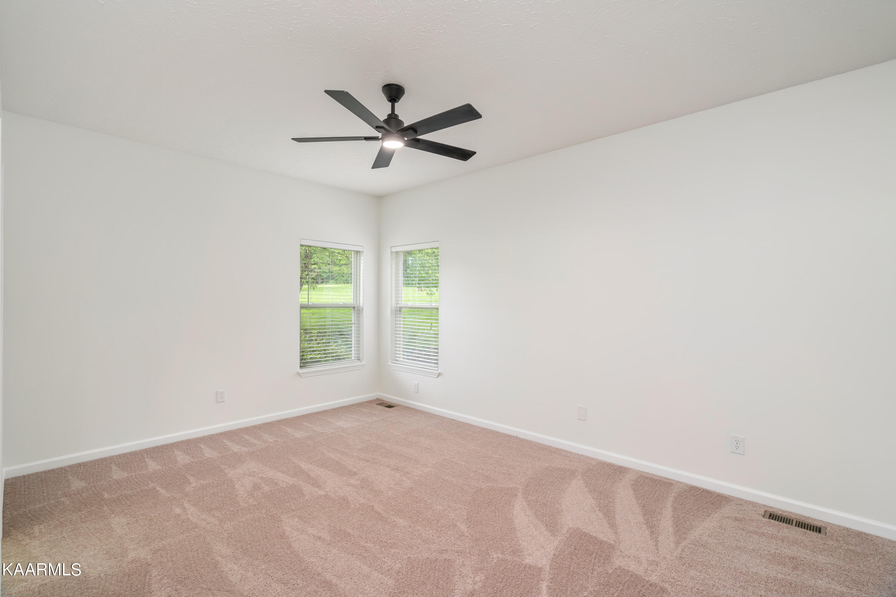 102 Amohi Way Loudon TN 37774