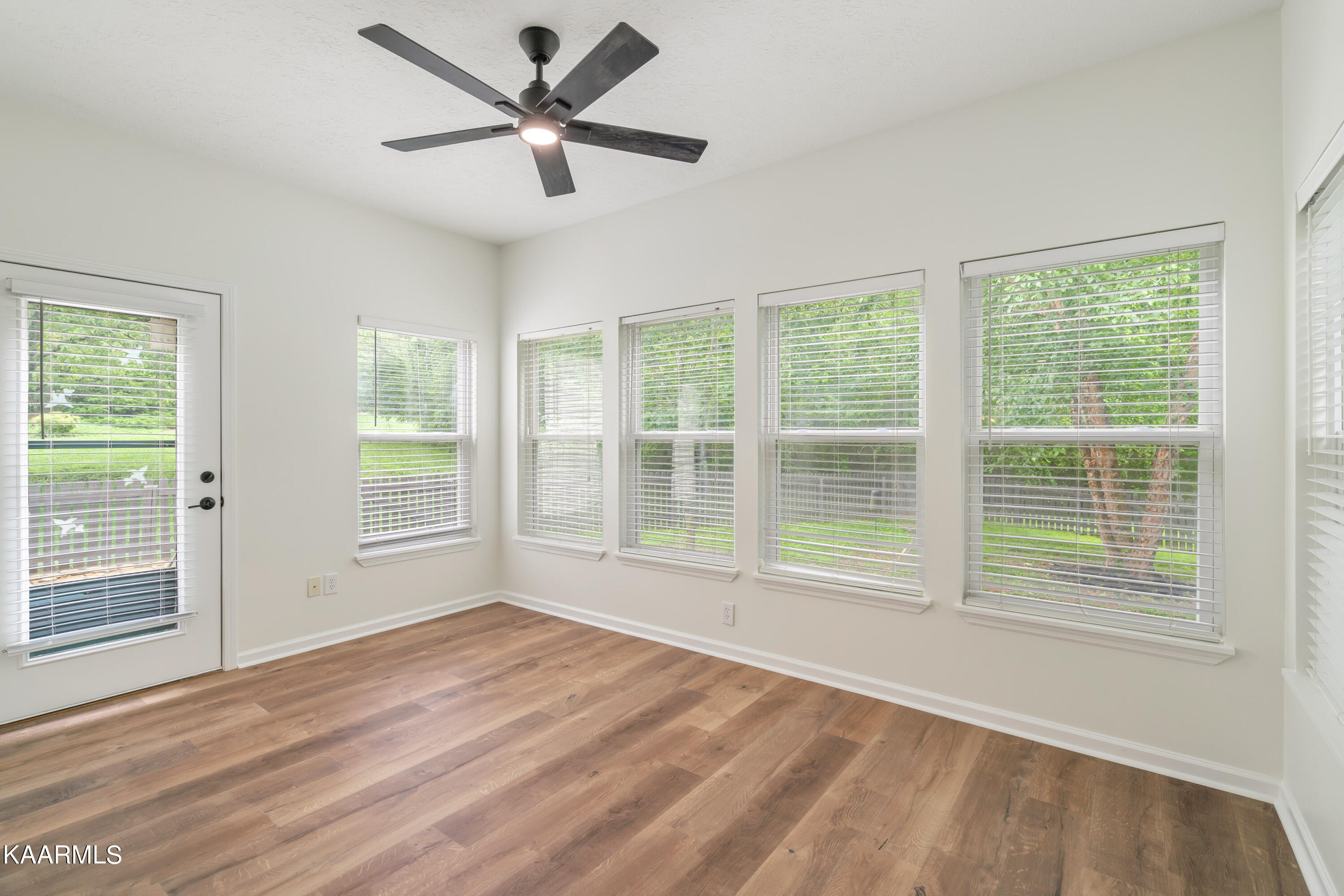 102 Amohi Way Loudon TN 37774