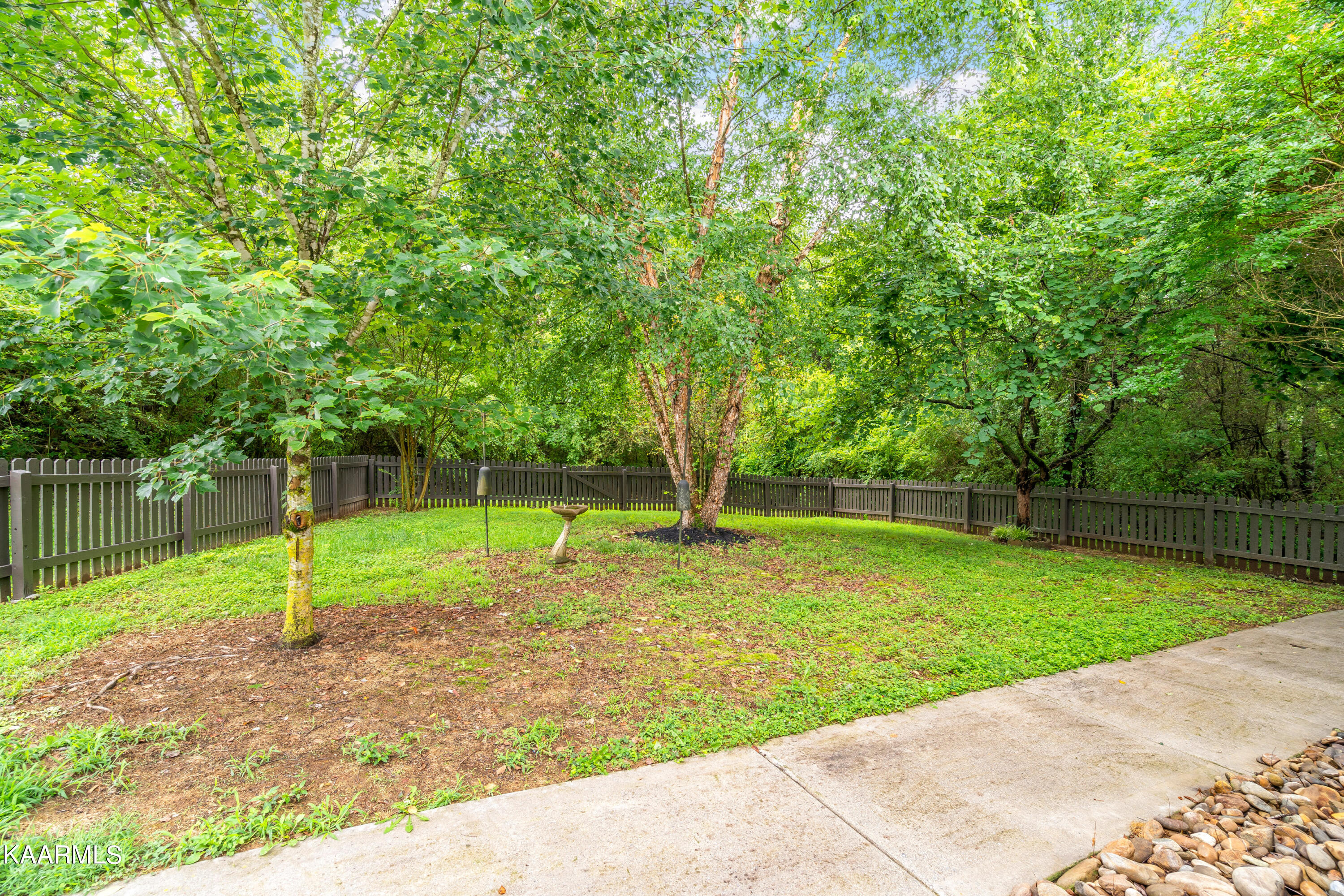 102 Amohi Way Loudon TN 37774