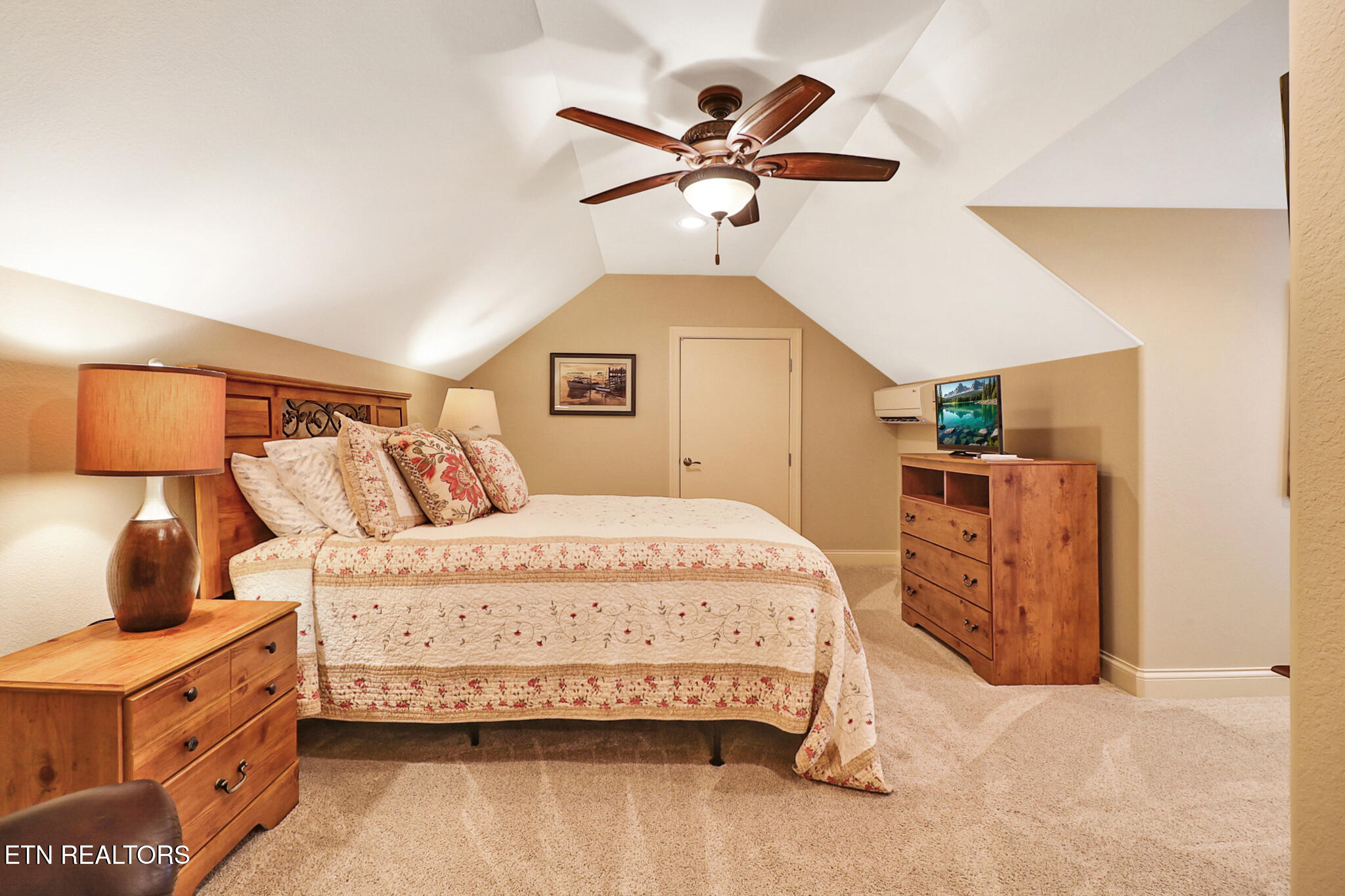 26 Dylan Lane Crossville TN 38558