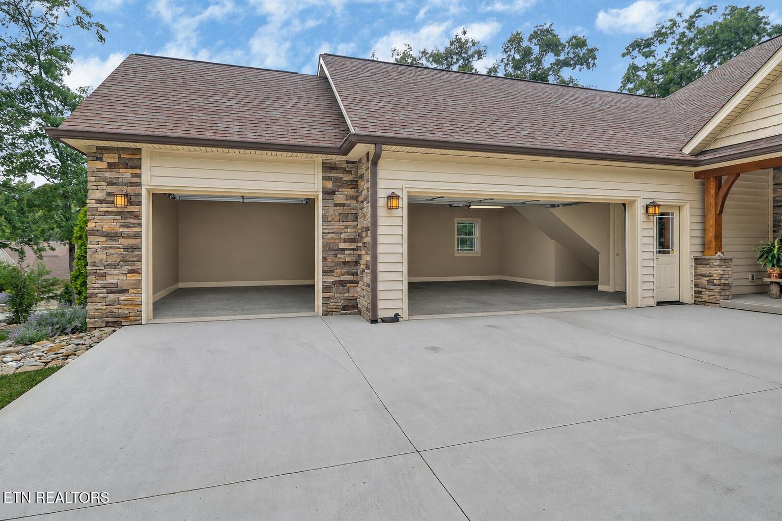 26 Dylan Lane Crossville TN 38558