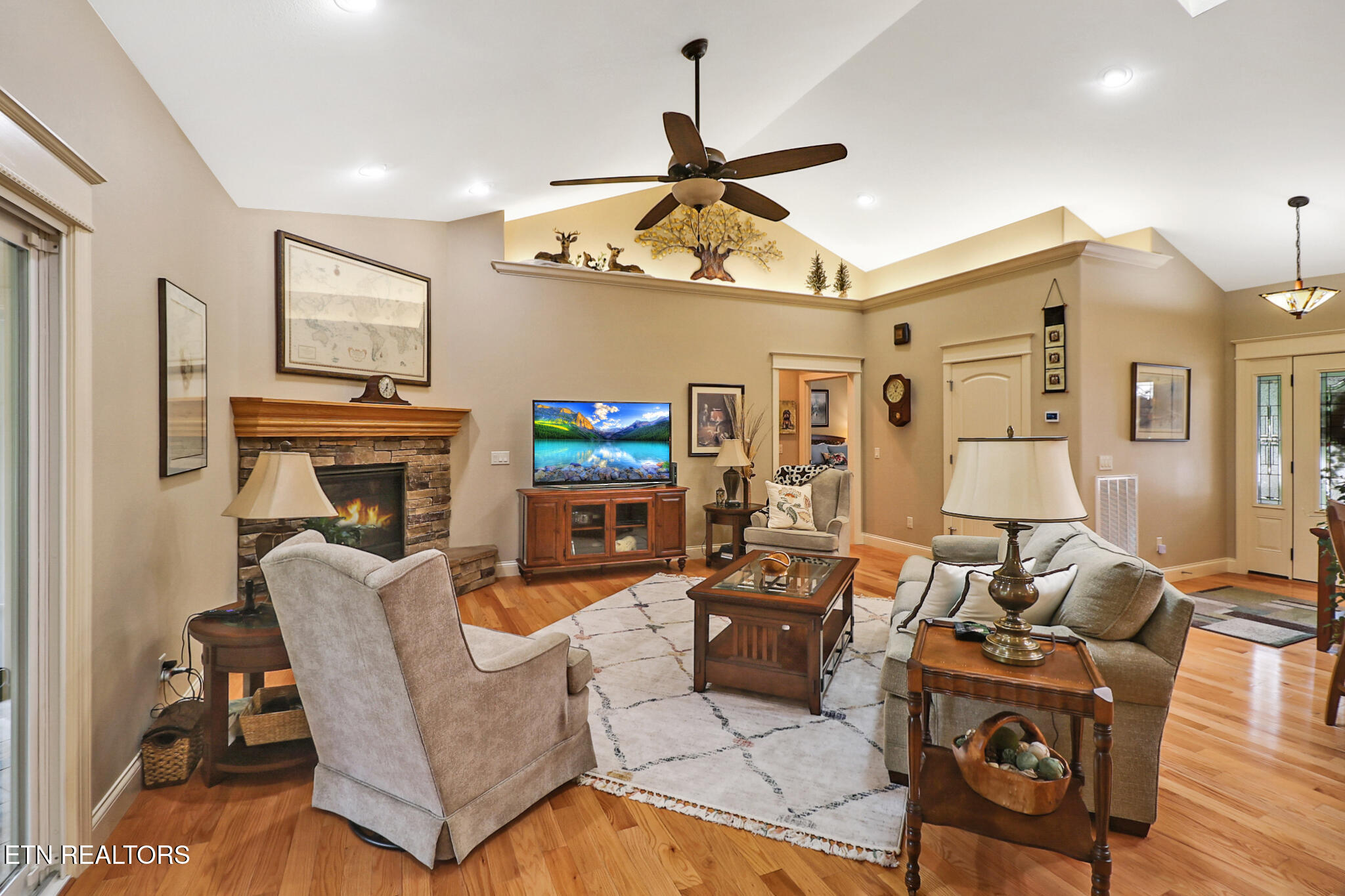26 Dylan Lane Crossville TN 38558