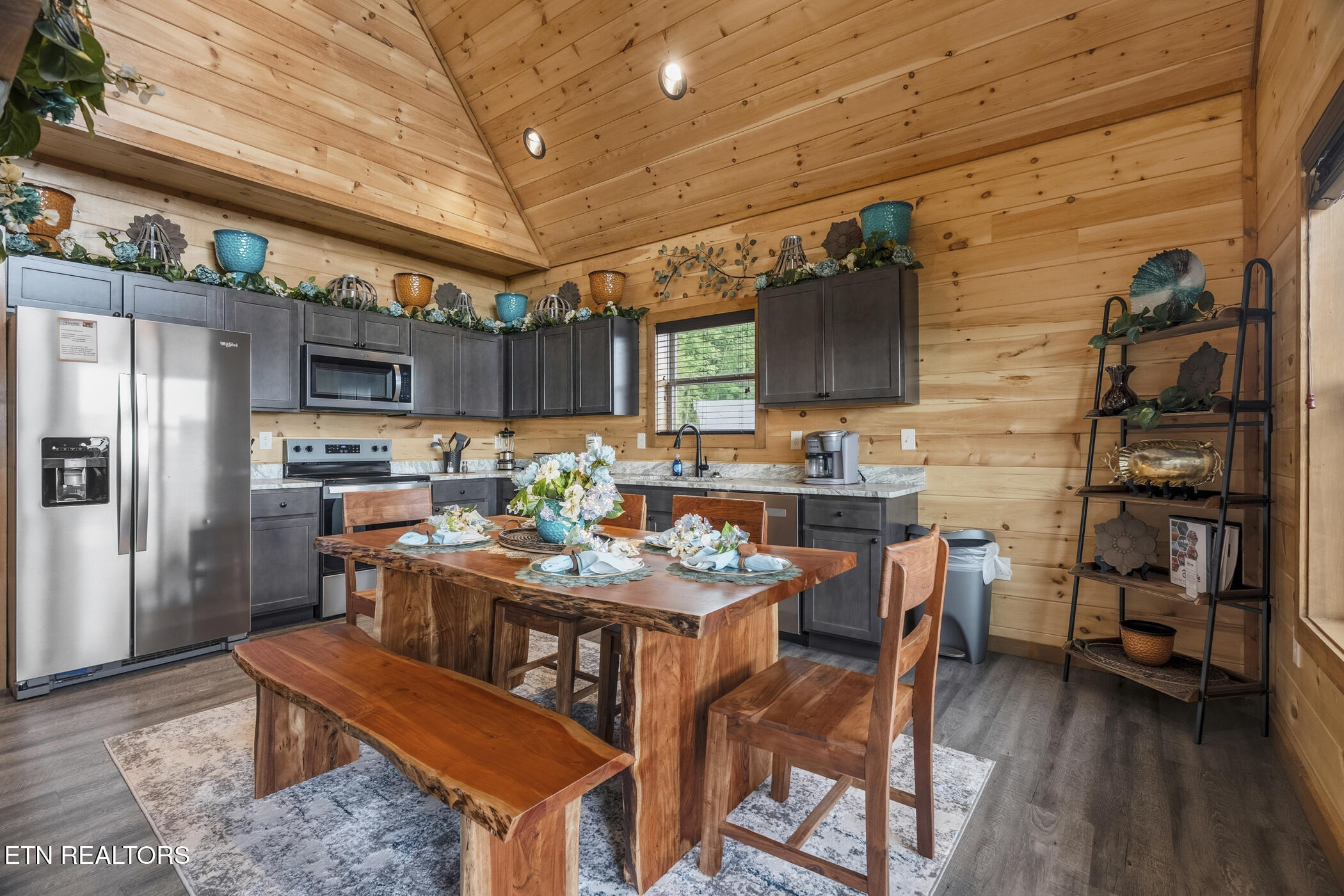 3321 Pine Peak Way Sevierville TN 37862