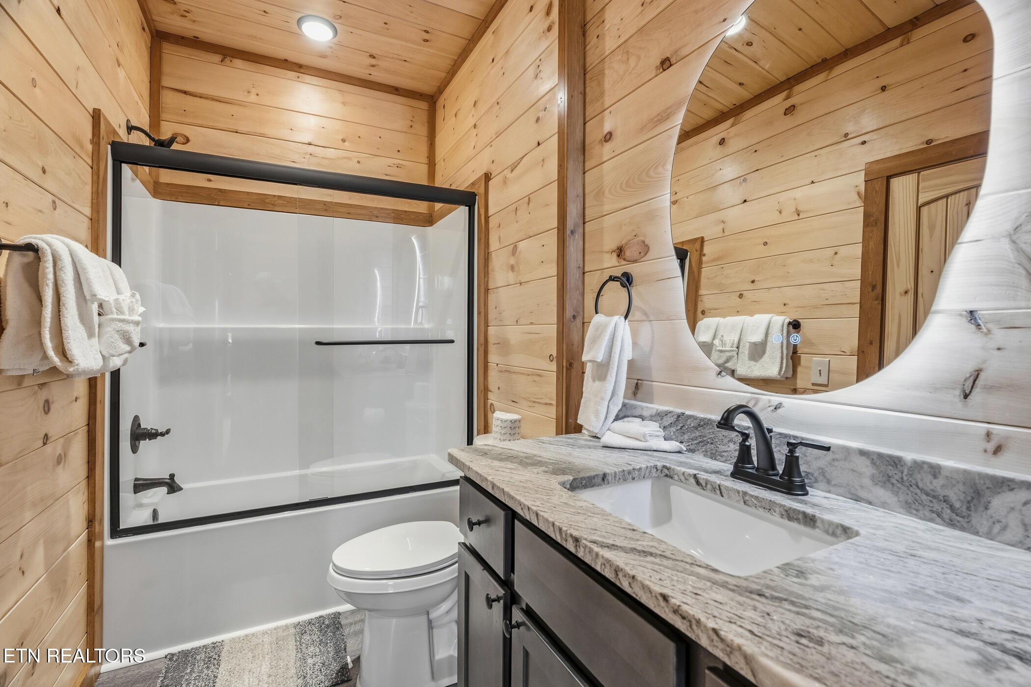 3321 Pine Peak Way Sevierville TN 37862