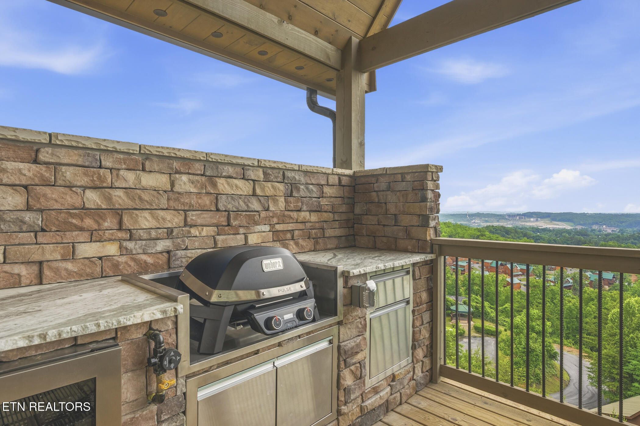 3321 Pine Peak Way Sevierville TN 37862