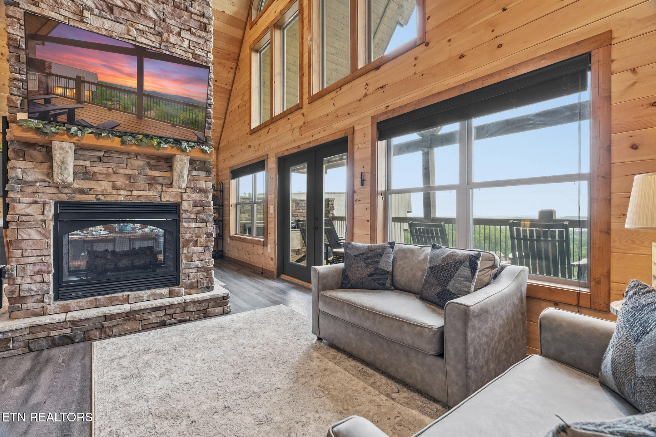 3321 Pine Peak Way Sevierville TN 37862