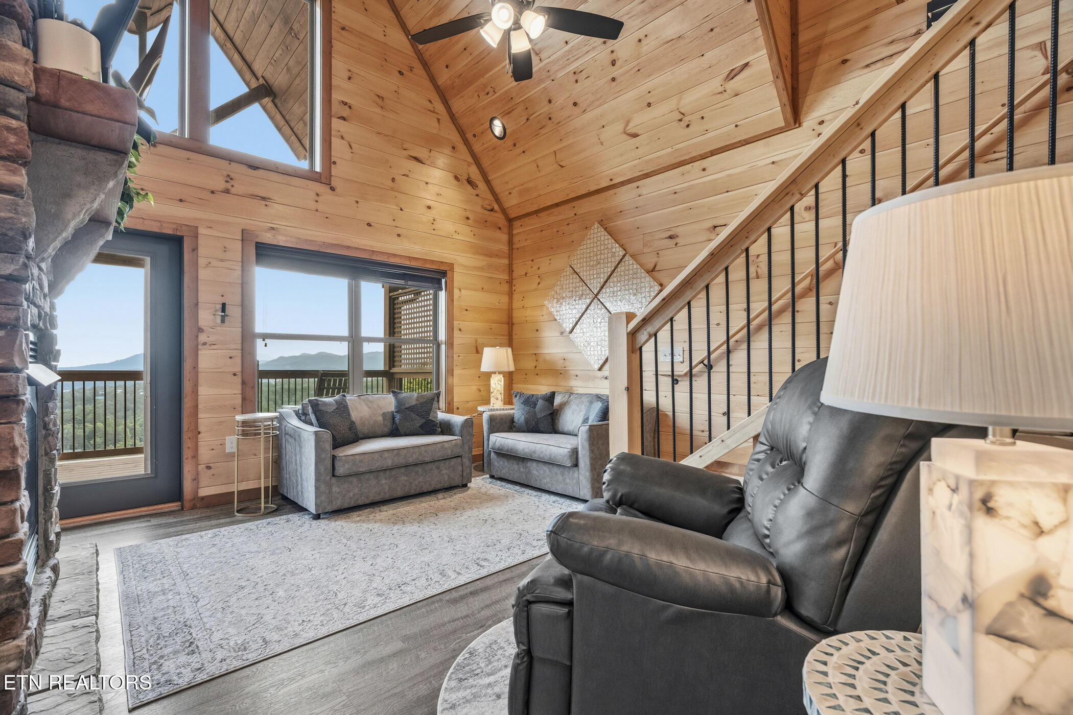 3321 Pine Peak Way Sevierville TN 37862