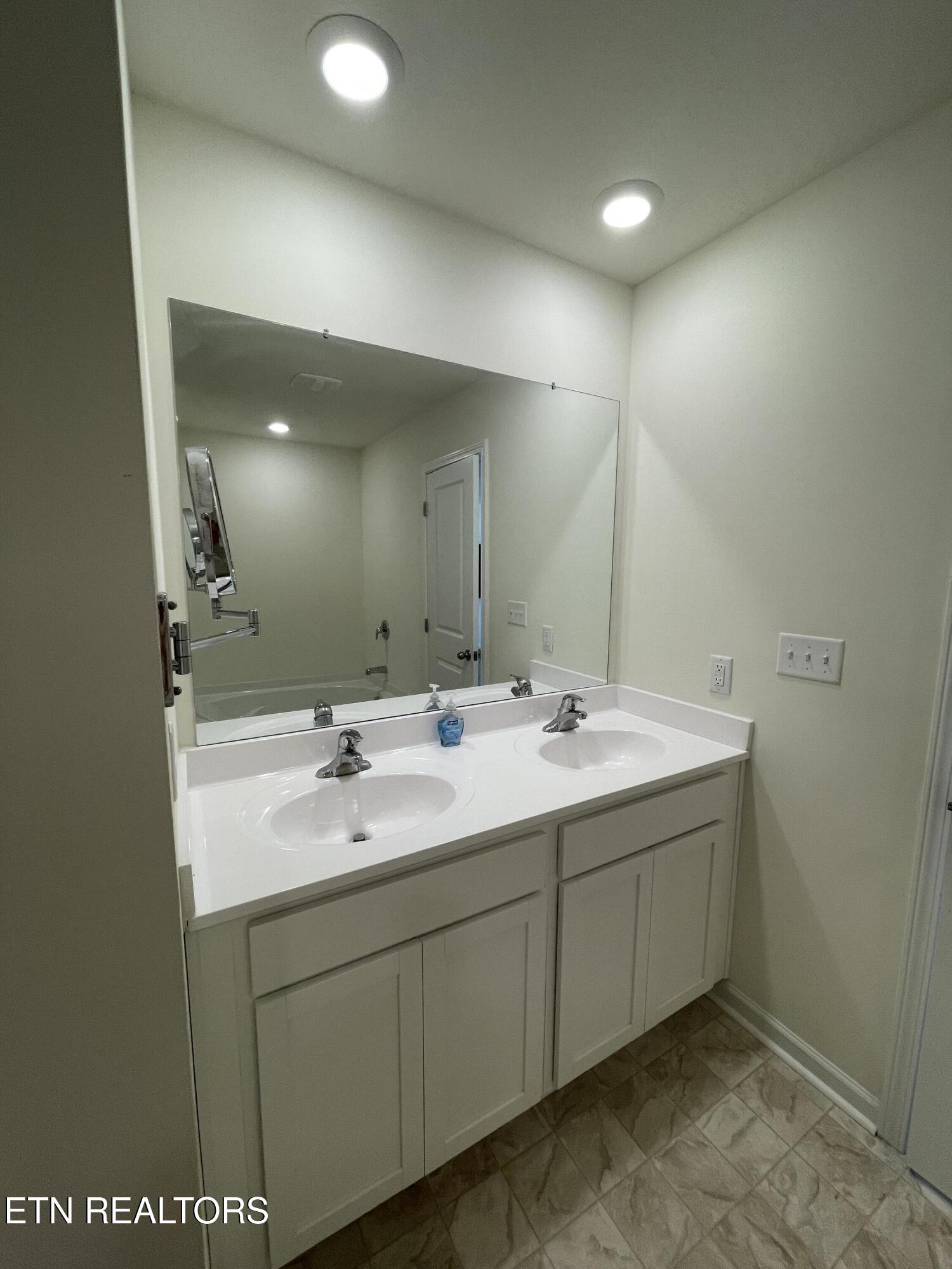 146 Ibis Loop Oak Ridge TN 37830