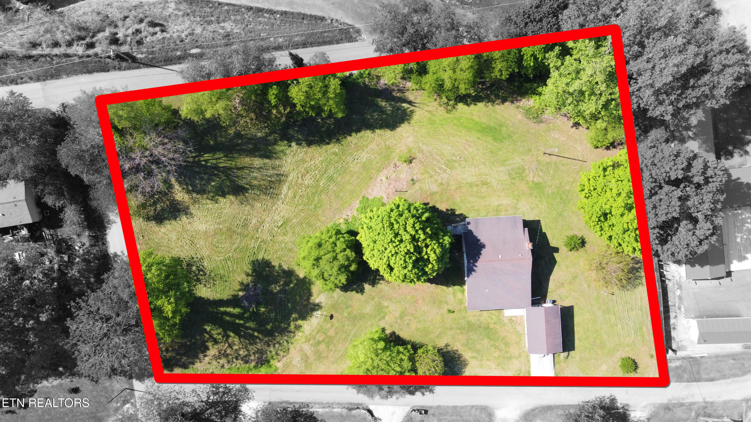 120 W Lowe Drive Caryville TN 37714