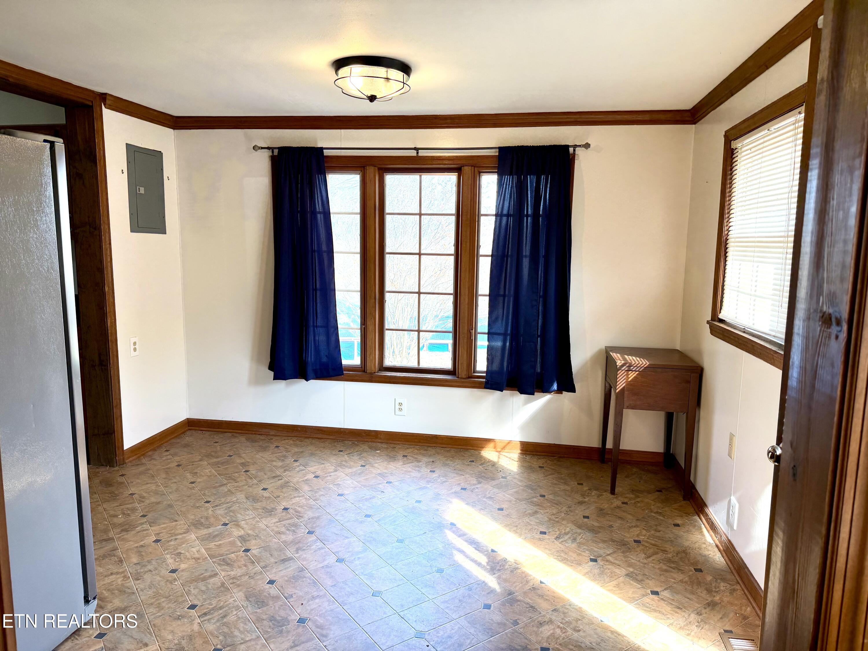 120 W Lowe Drive Caryville TN 37714