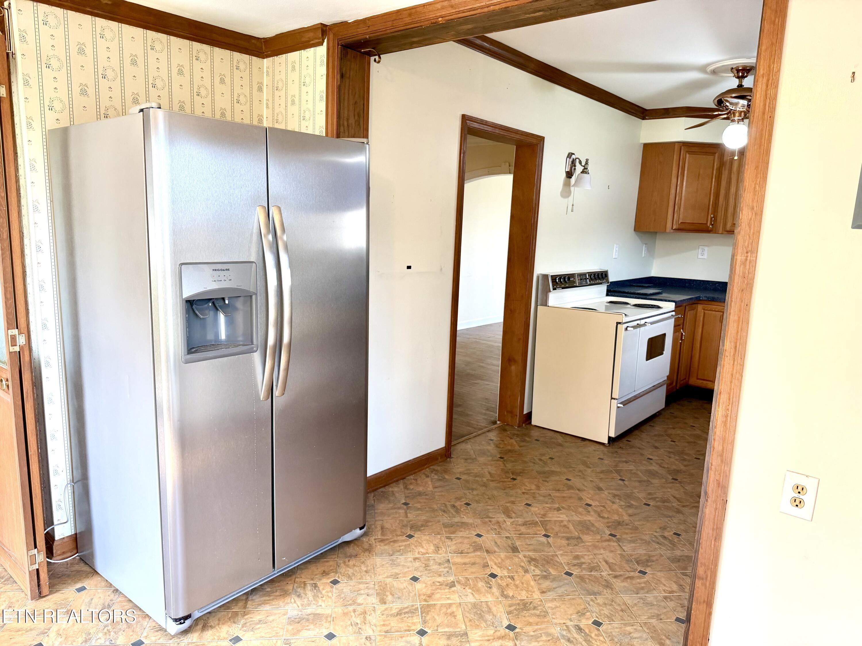 120 W Lowe Drive Caryville TN 37714
