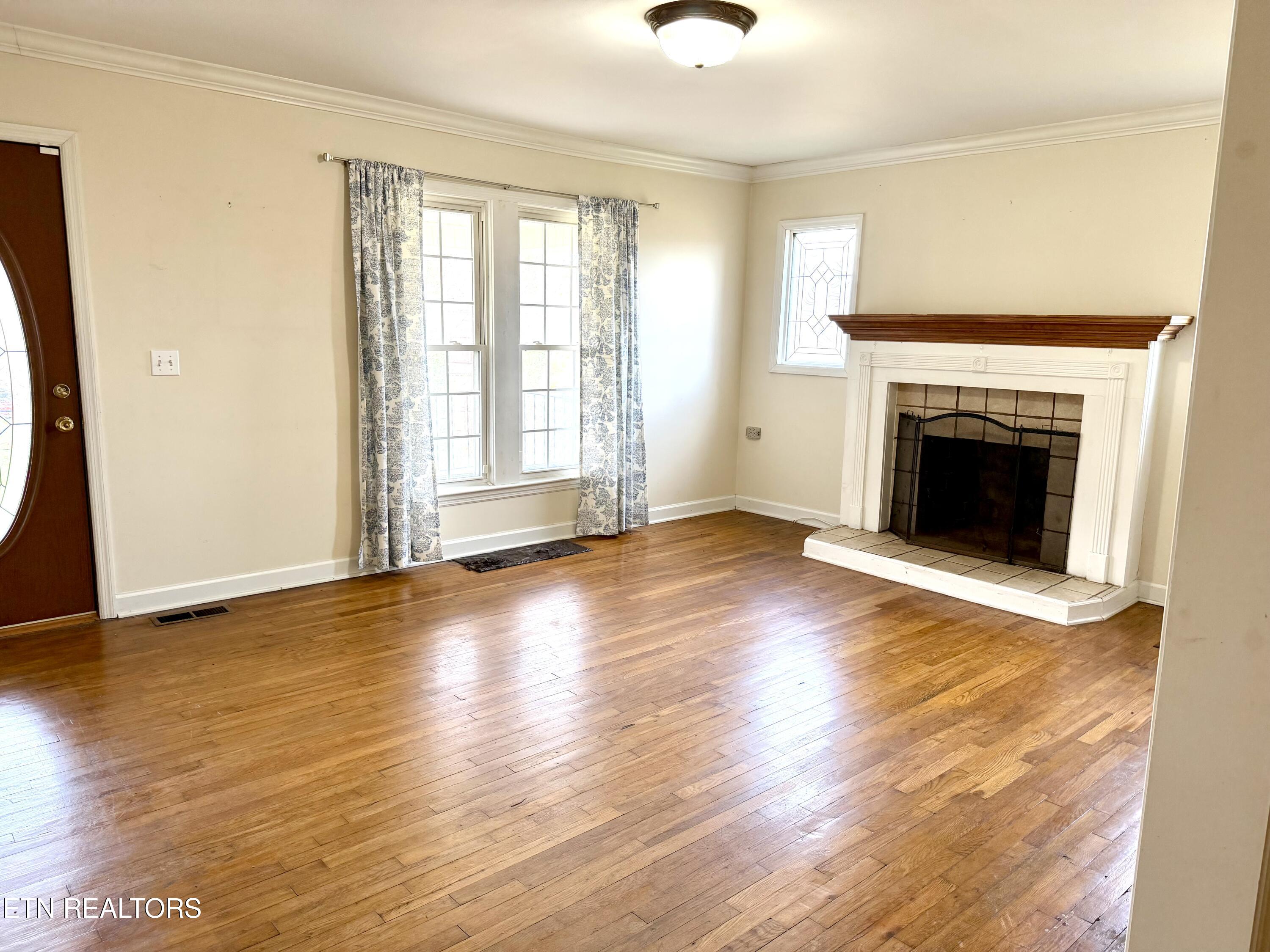 120 W Lowe Drive Caryville TN 37714