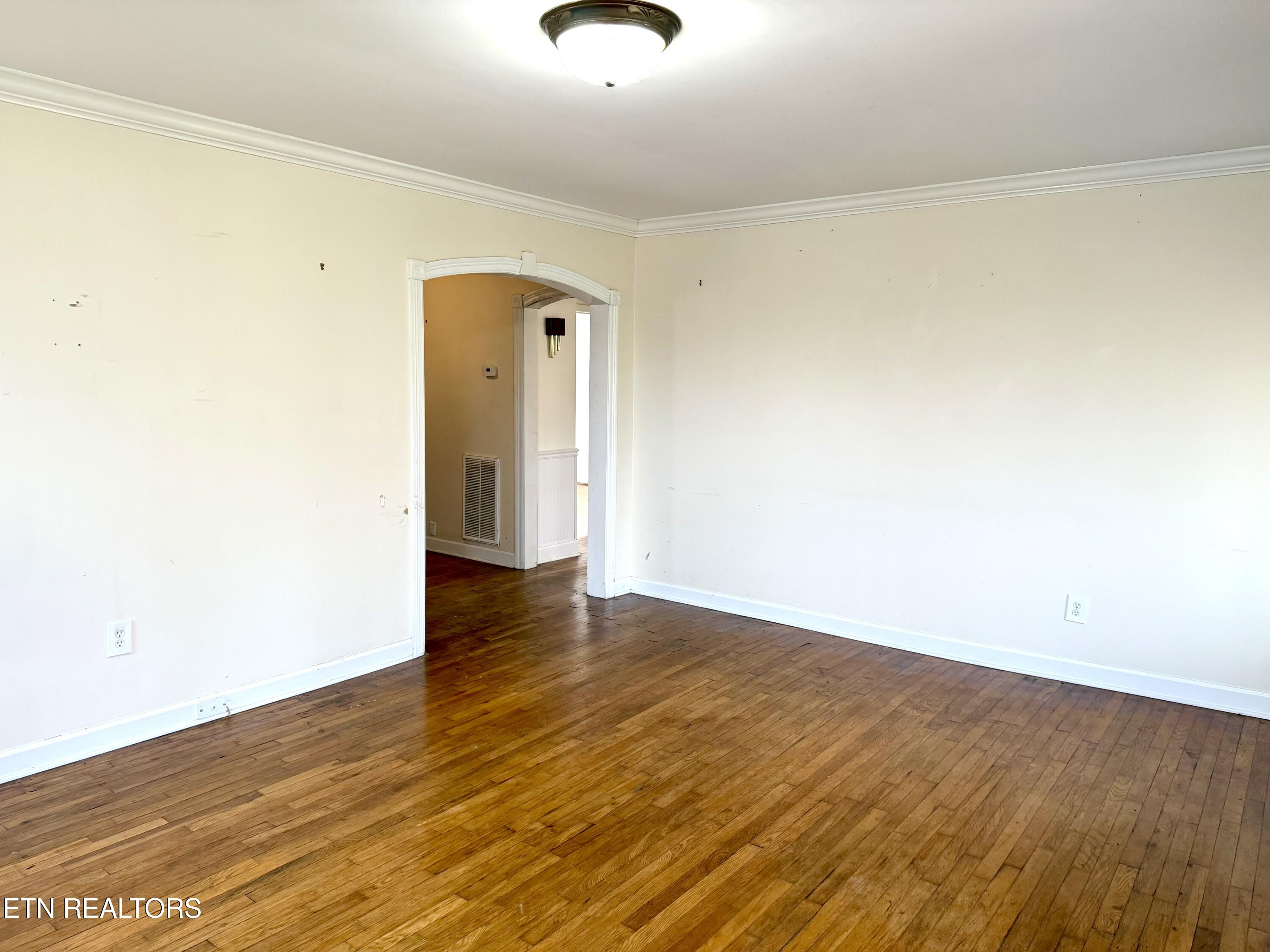 120 W Lowe Drive Caryville TN 37714