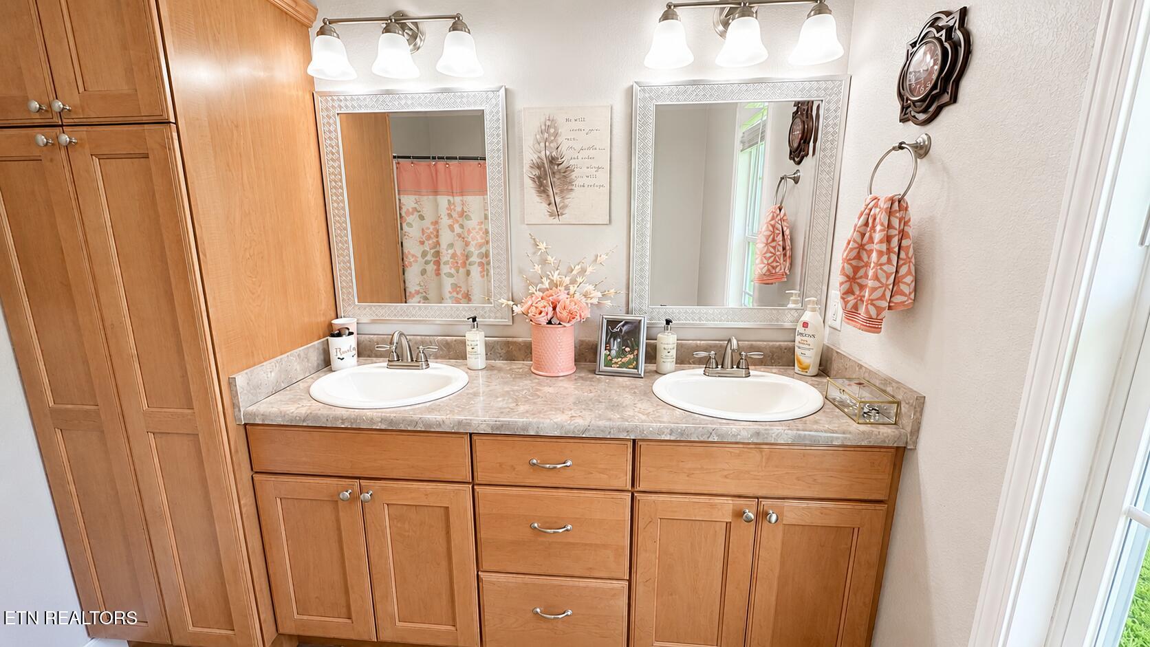 2980 Shaconage Trail Sevierville TN 37876