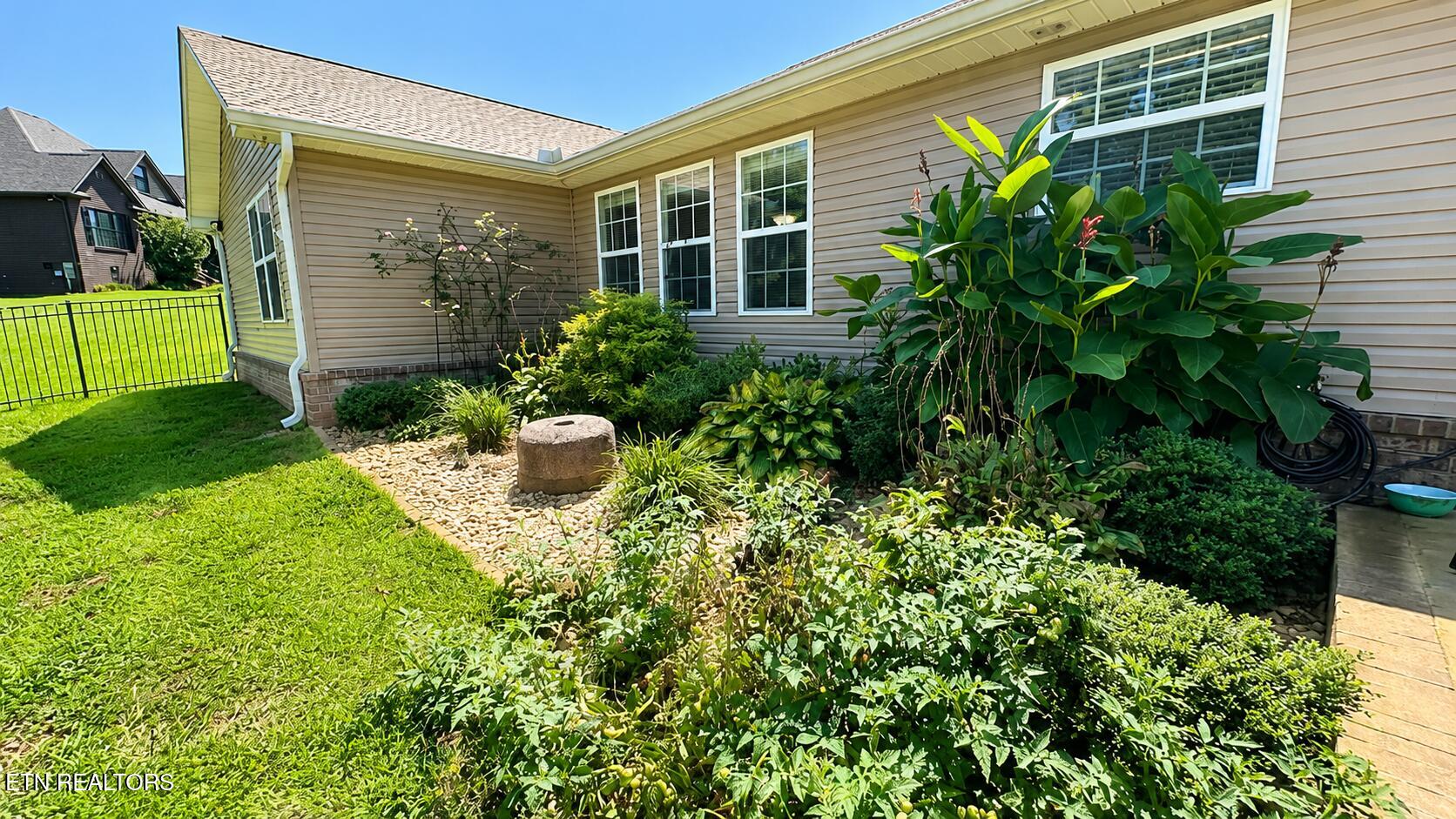 2980 Shaconage Trail Sevierville TN 37876