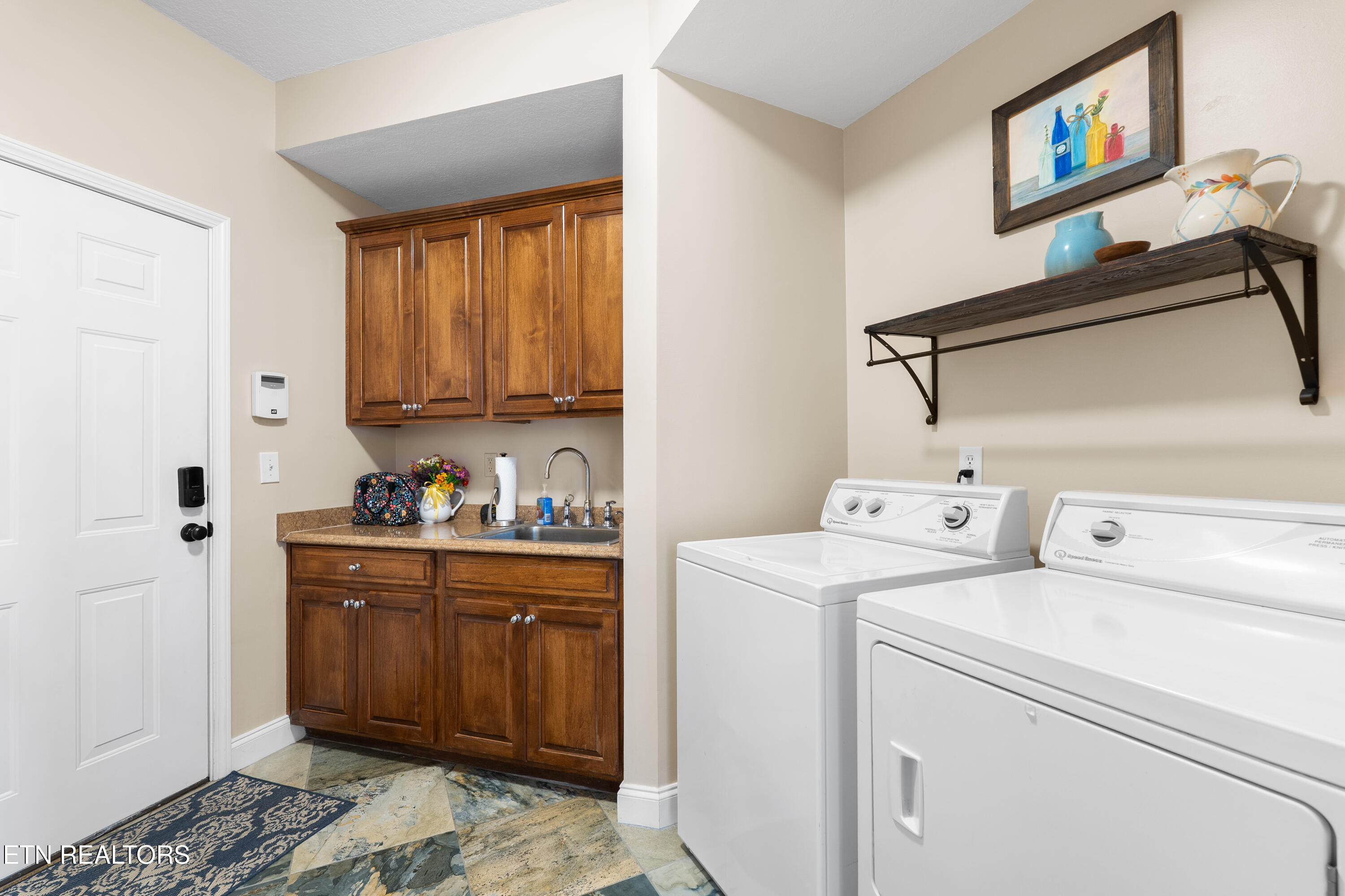 224 Kingbird Drive Vonore TN 37885